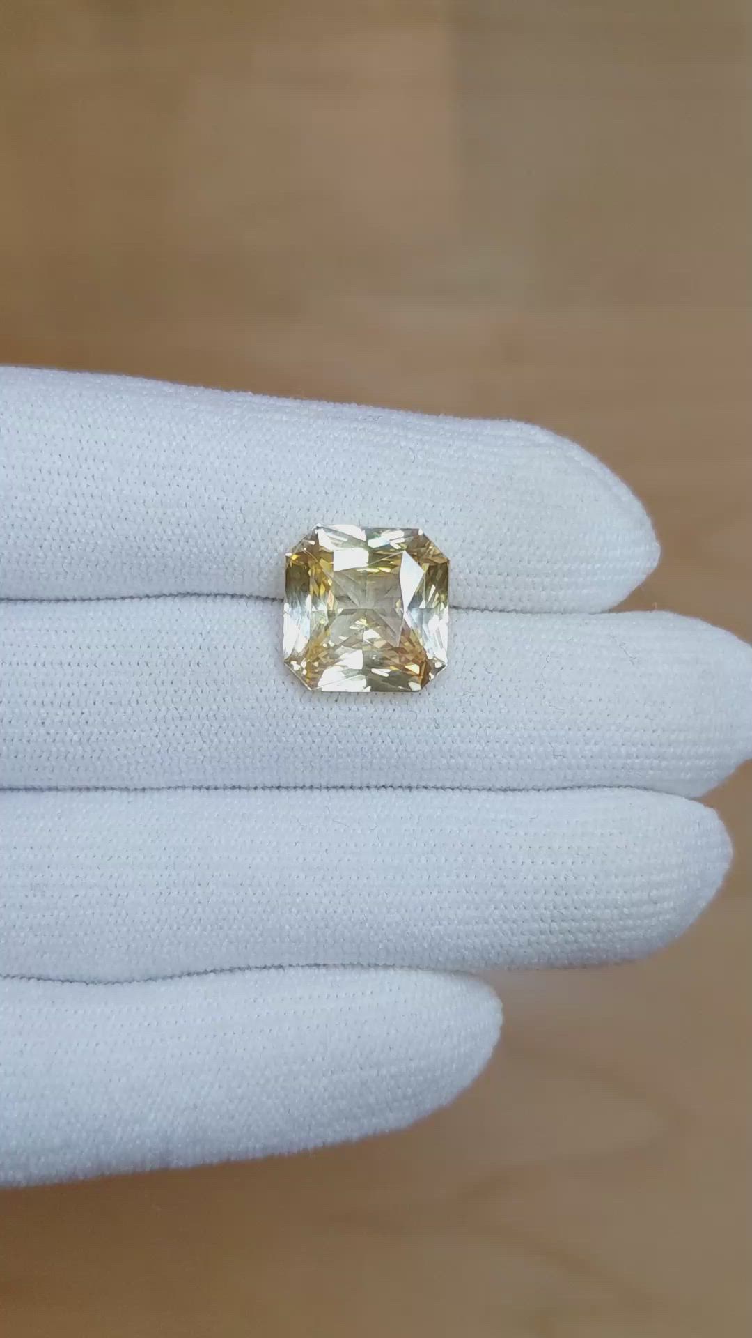 9.70 Ct. Yellow Sapphire from Ceylon (Sri Lanka) Size Video