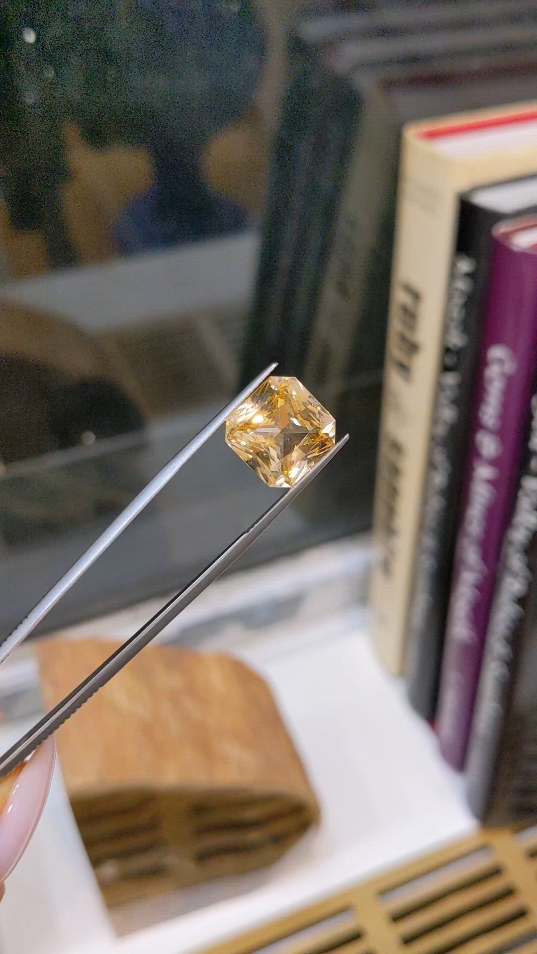 9.70 Ct. Yellow Sapphire from Ceylon (Sri Lanka) Size Video