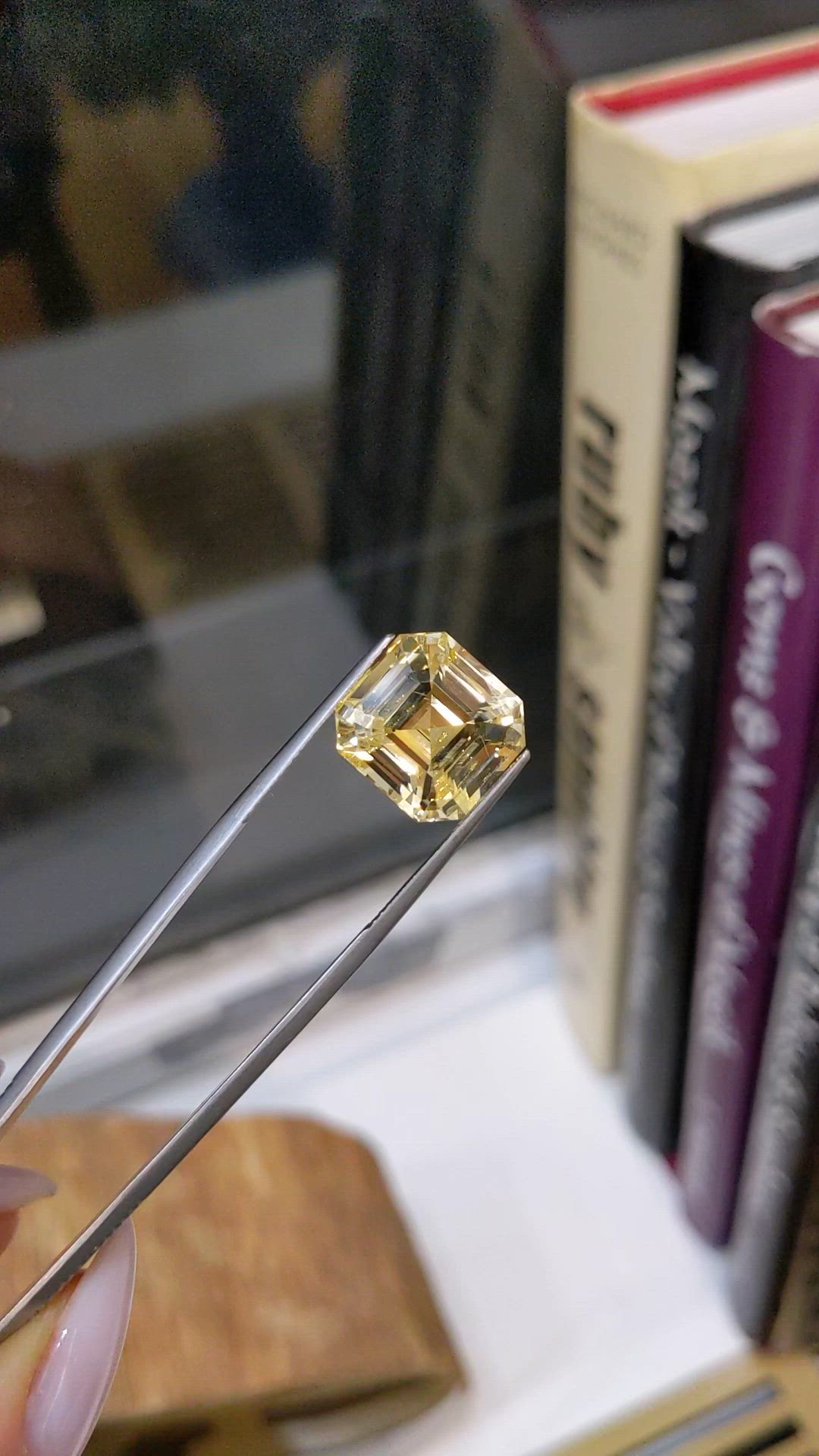 15.17 Ct. Yellow Sapphire from Ceylon (Sri Lanka) Size Video