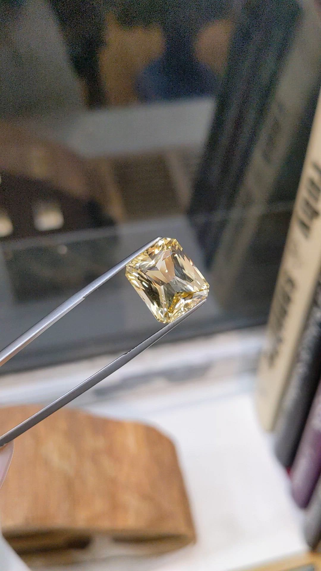 12.33 Ct. Yellow Sapphire from Ceylon (Sri Lanka) Size Video