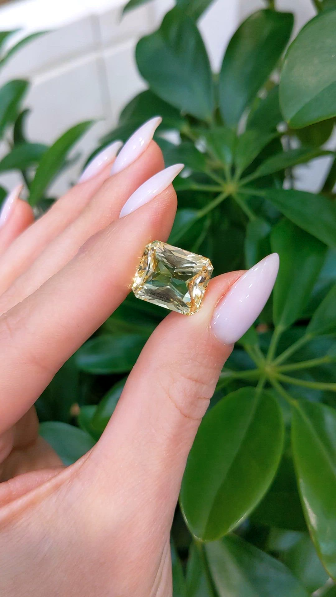 12.33 Ct. Yellow Sapphire from Ceylon (Sri Lanka) Size Video