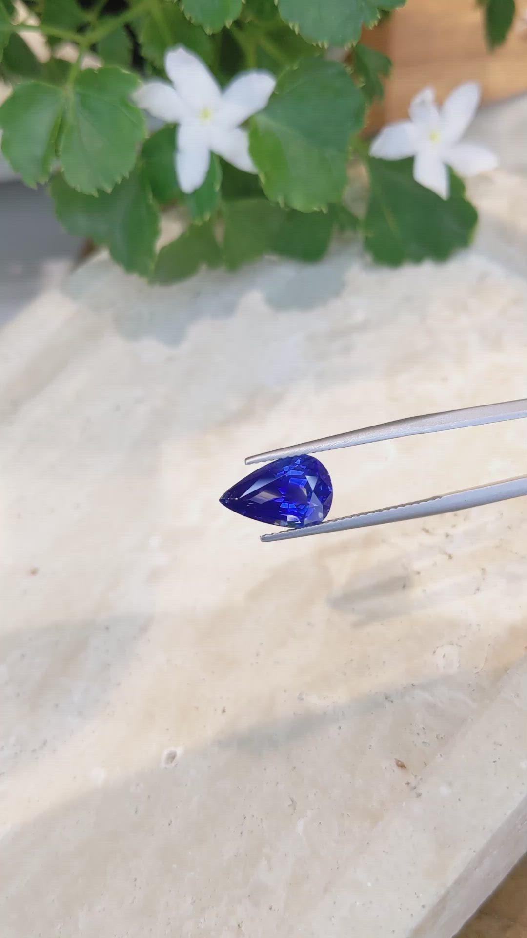 4.68 Ct. Blue Sapphire from Ceylon (Sri Lanka) Size Video