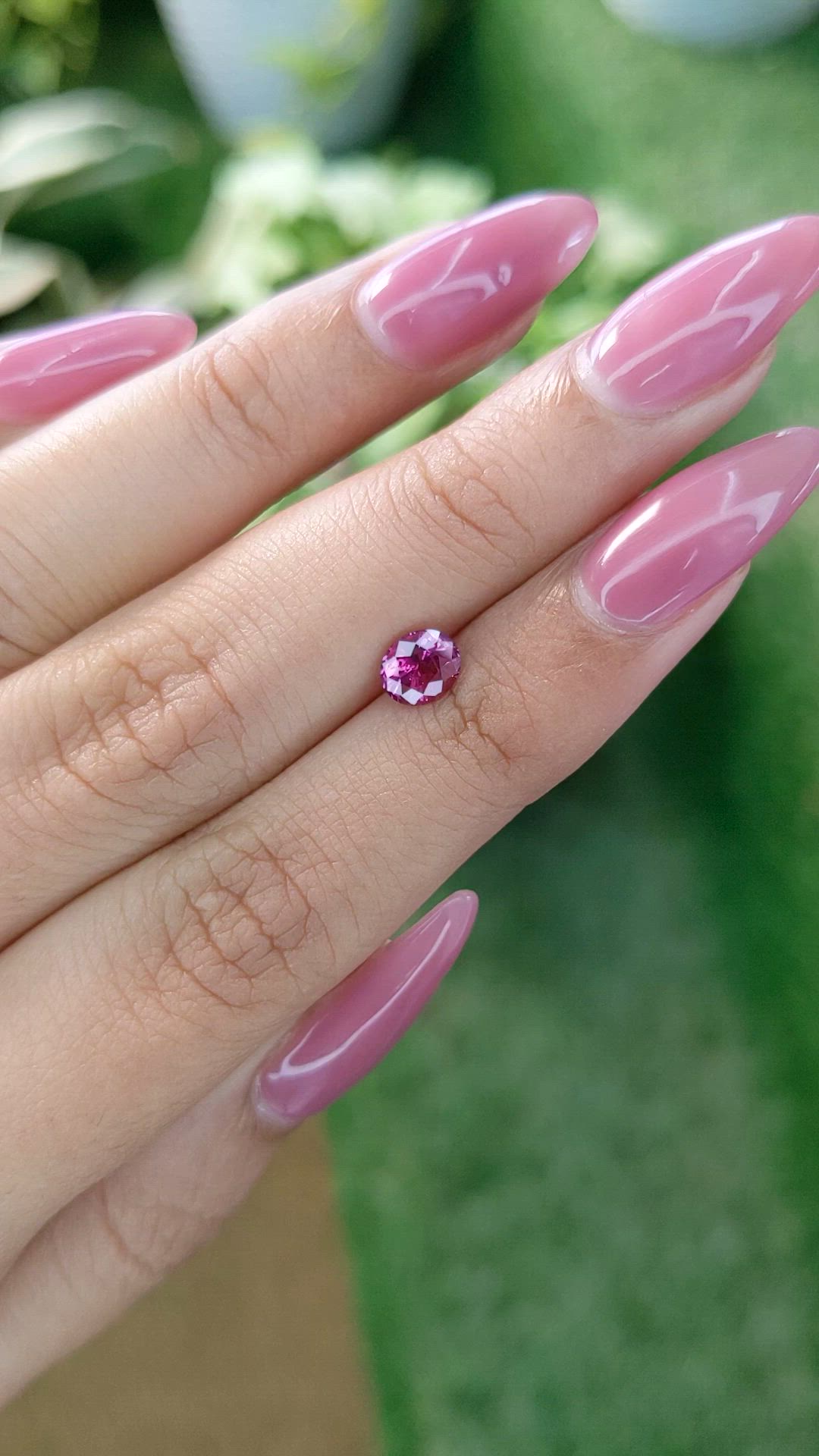 0.85 Ct. Reddish Pink Sapphire from Ceylon (Sri Lanka) Size Video