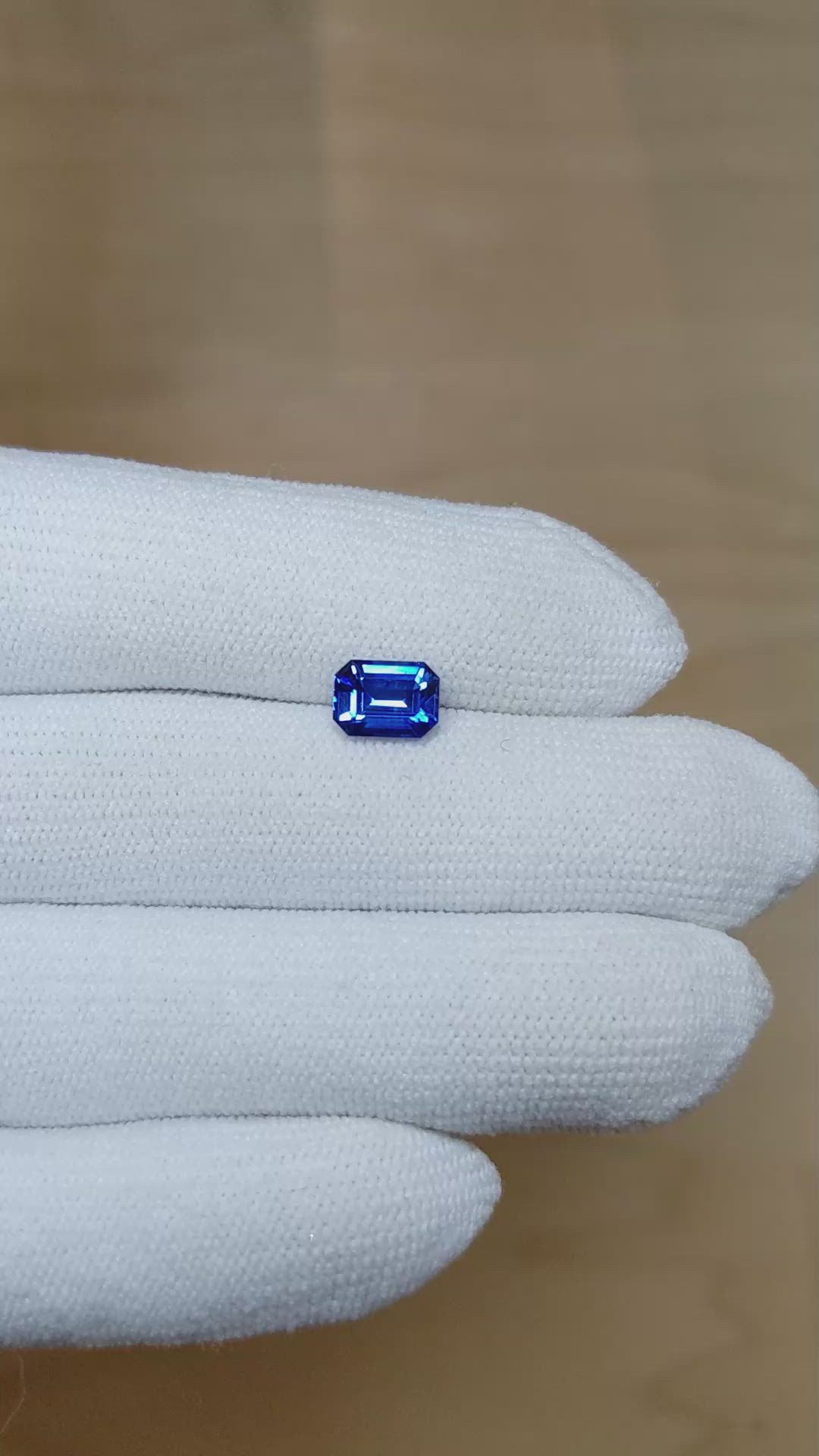 1.57 Ct. Blue Sapphire from Ceylon (Sri Lanka) Size Video