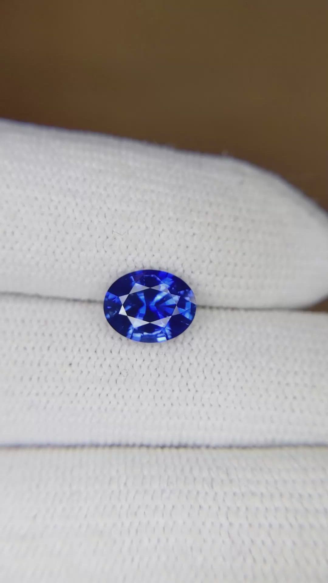 1.80 Ct. Blue Sapphire from Ceylon (Sri Lanka) Size Video