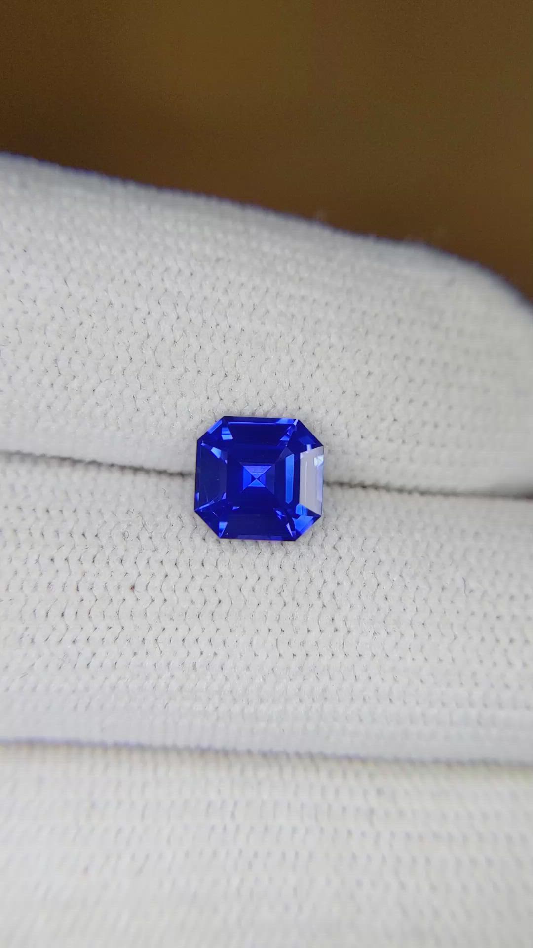 1.73 Ct. Blue Sapphire from Ceylon (Sri Lanka) Size Video