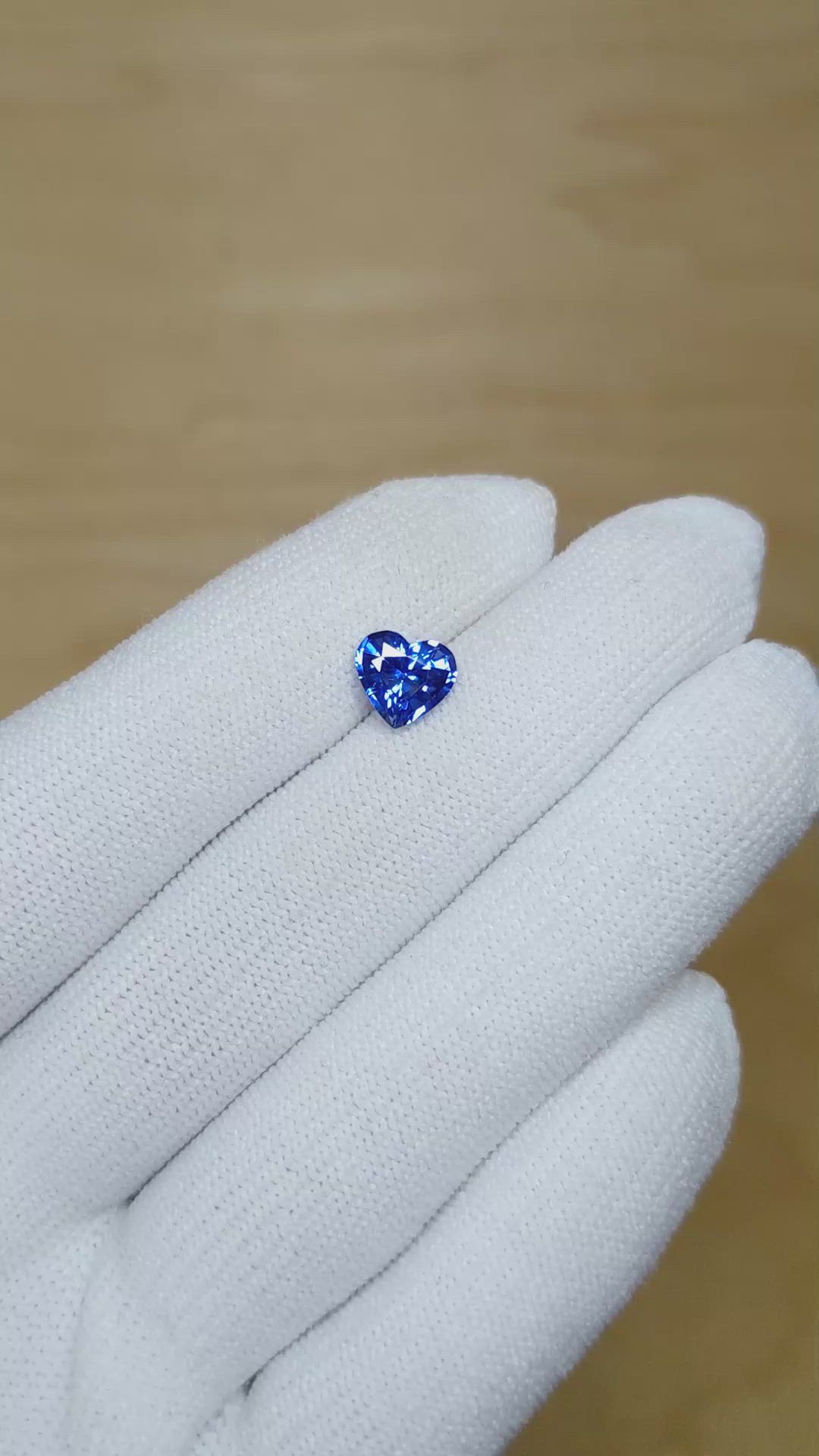 1.70 Ct. Blue Sapphire from Ceylon (Sri Lanka) Size Video