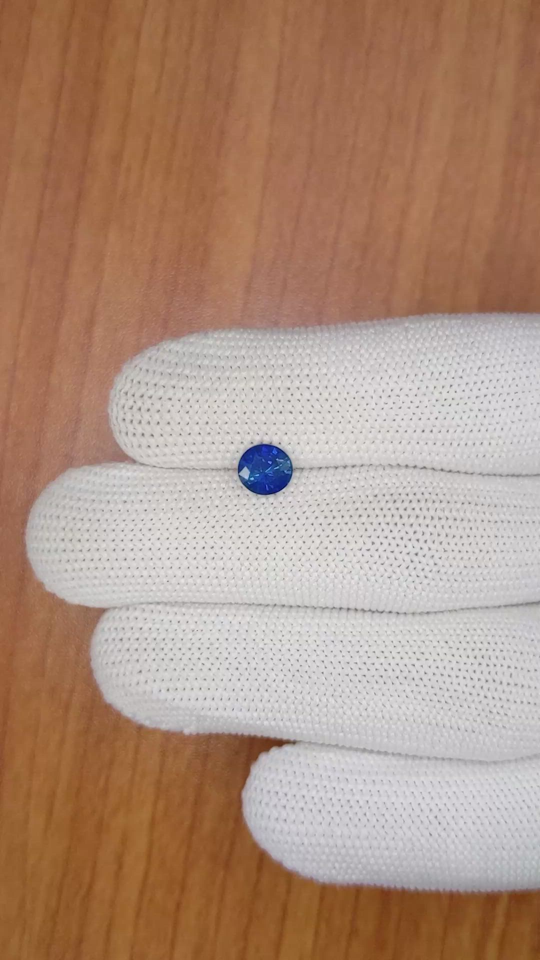 1.29 Ct. Blue Sapphire from Ceylon (Sri Lanka) Size Video