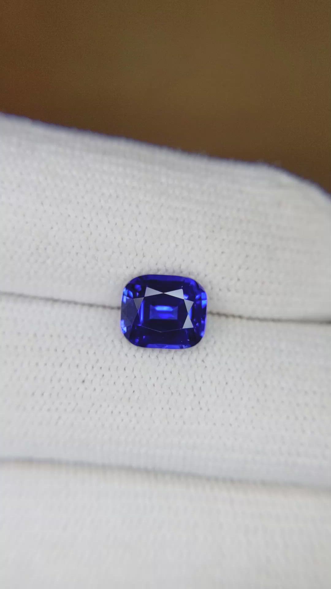 2.36 Ct. Blue Sapphire from Ceylon (Sri Lanka) Size Video