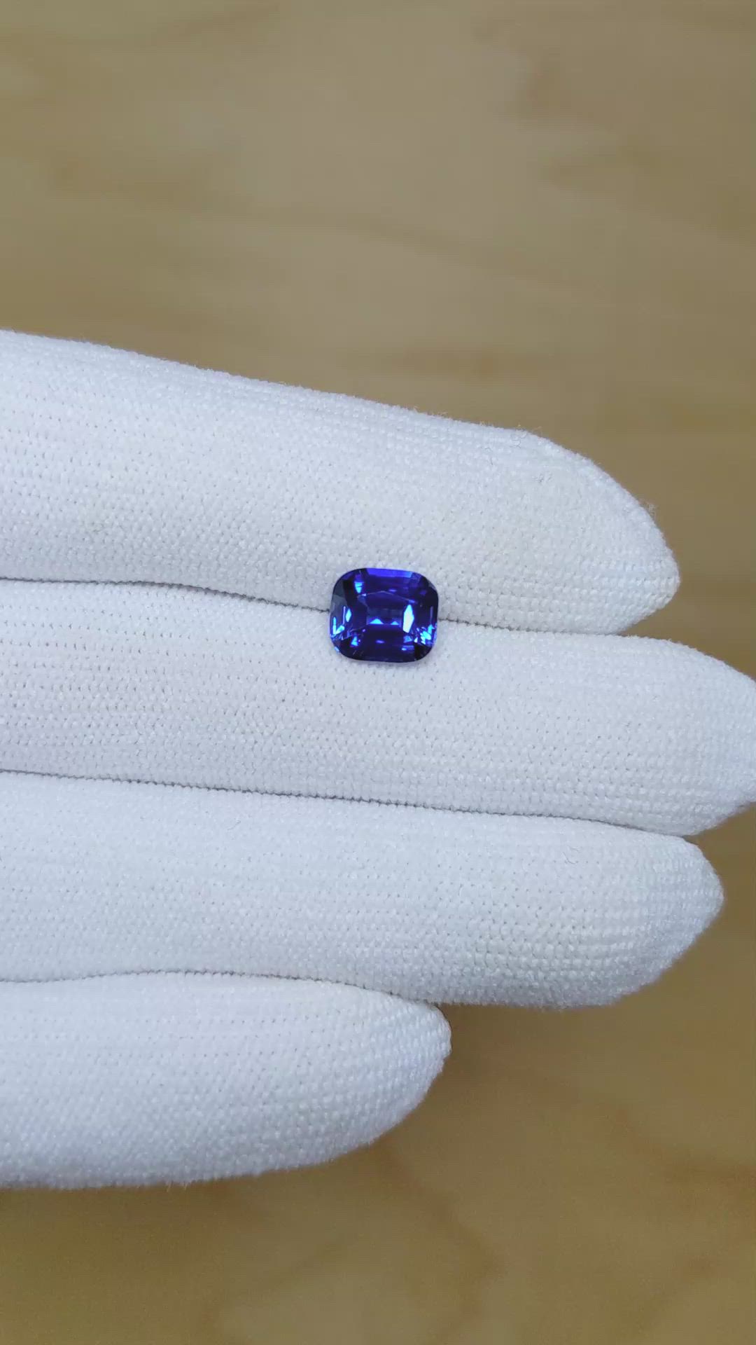 2.36 Ct. Blue Sapphire from Ceylon (Sri Lanka) Size Video