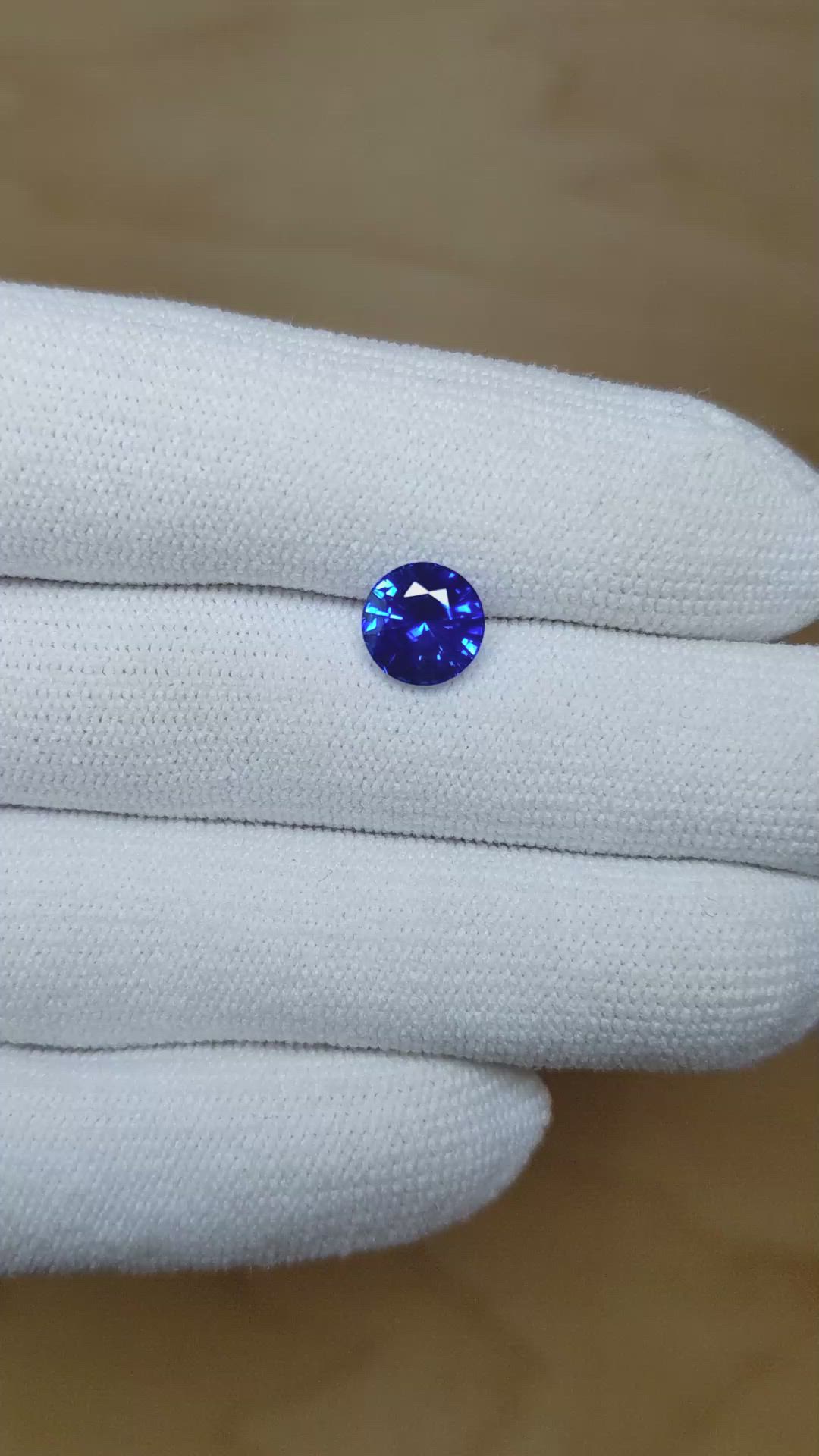 2.20 Ct. Blue Sapphire from Ceylon (Sri Lanka) Size Video