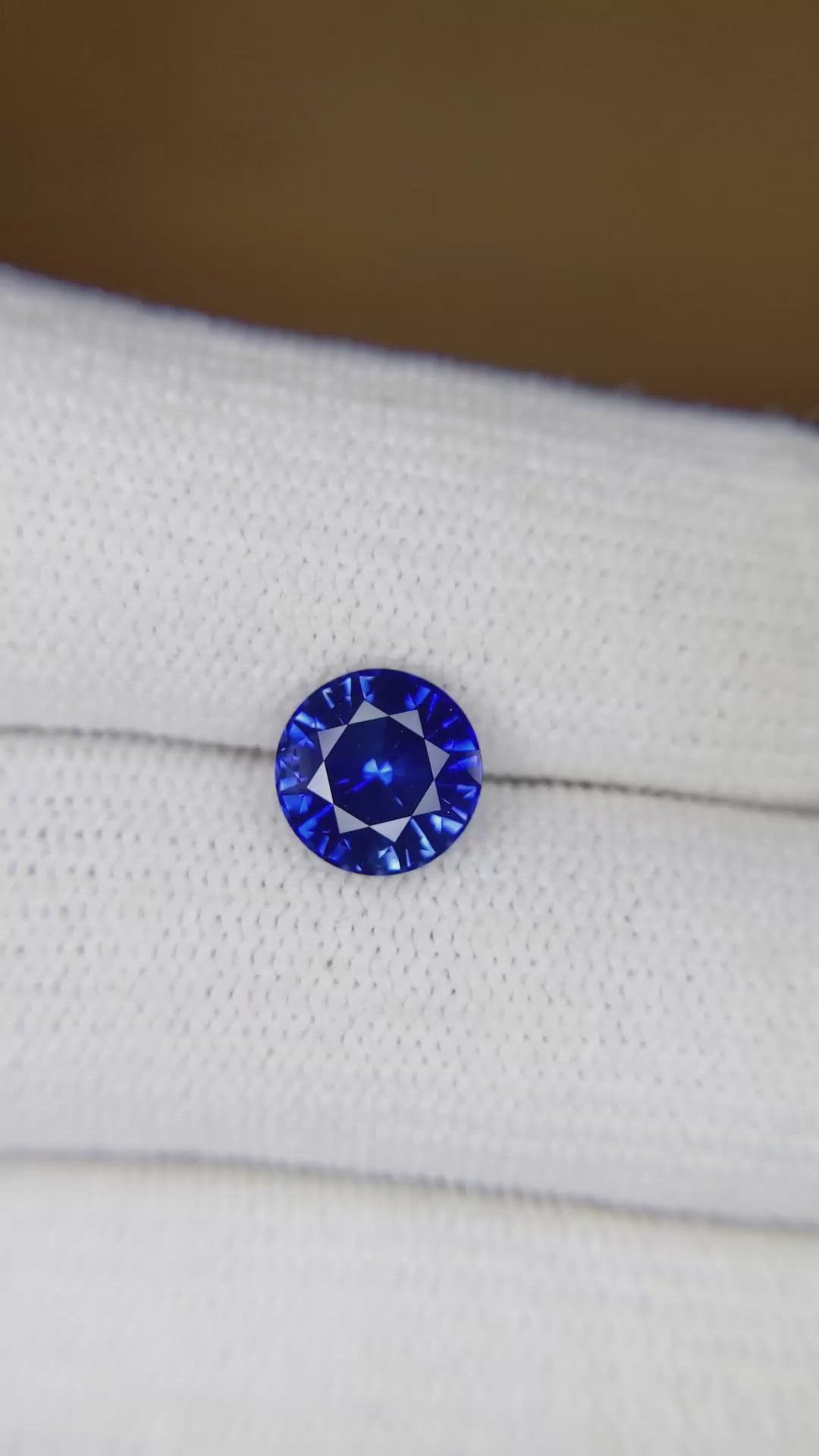 2.20 Ct. Blue Sapphire from Ceylon (Sri Lanka) Size Video