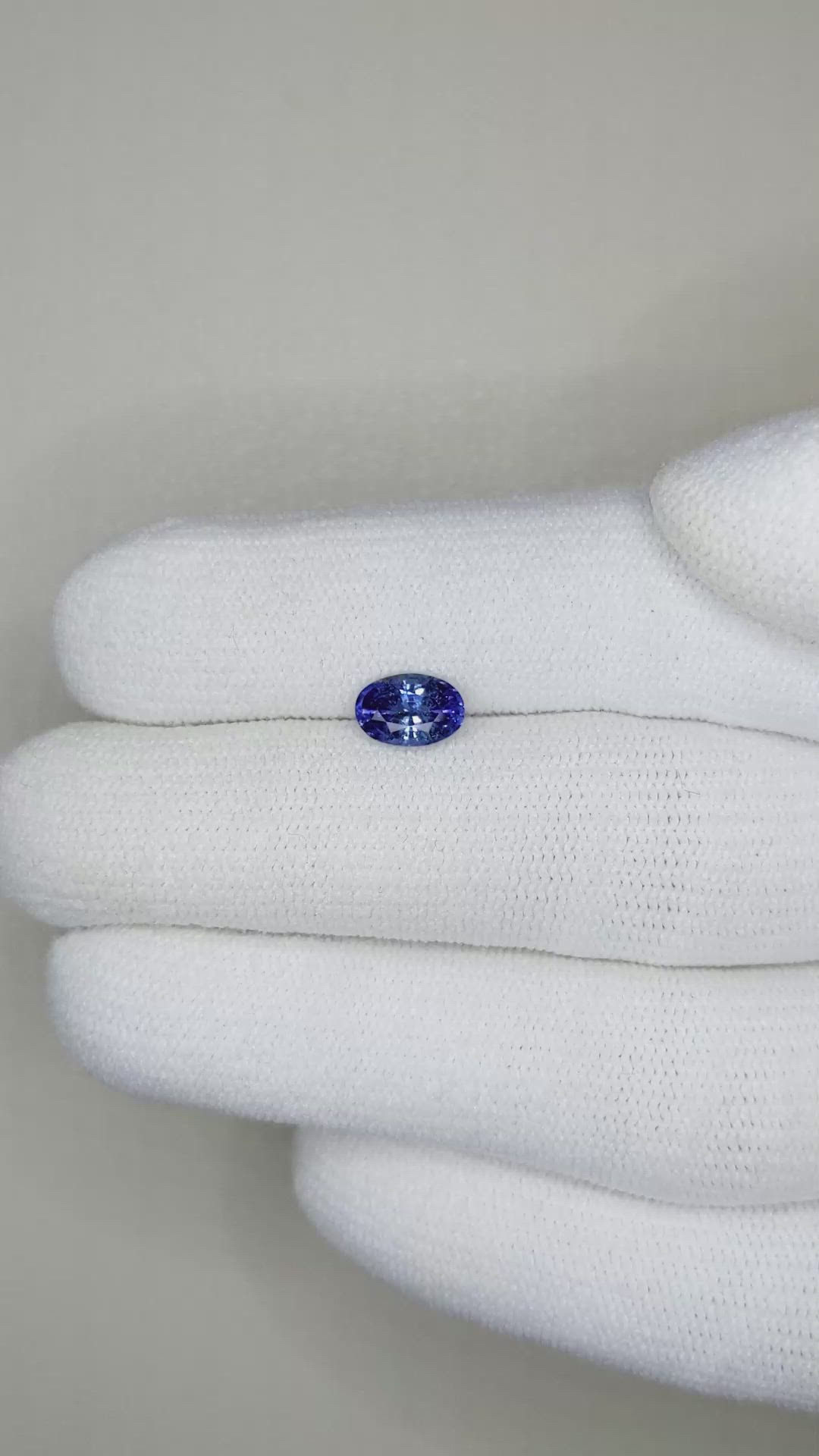 1.03 Ct. Blue Sapphire from Ceylon (Sri Lanka) Size Video