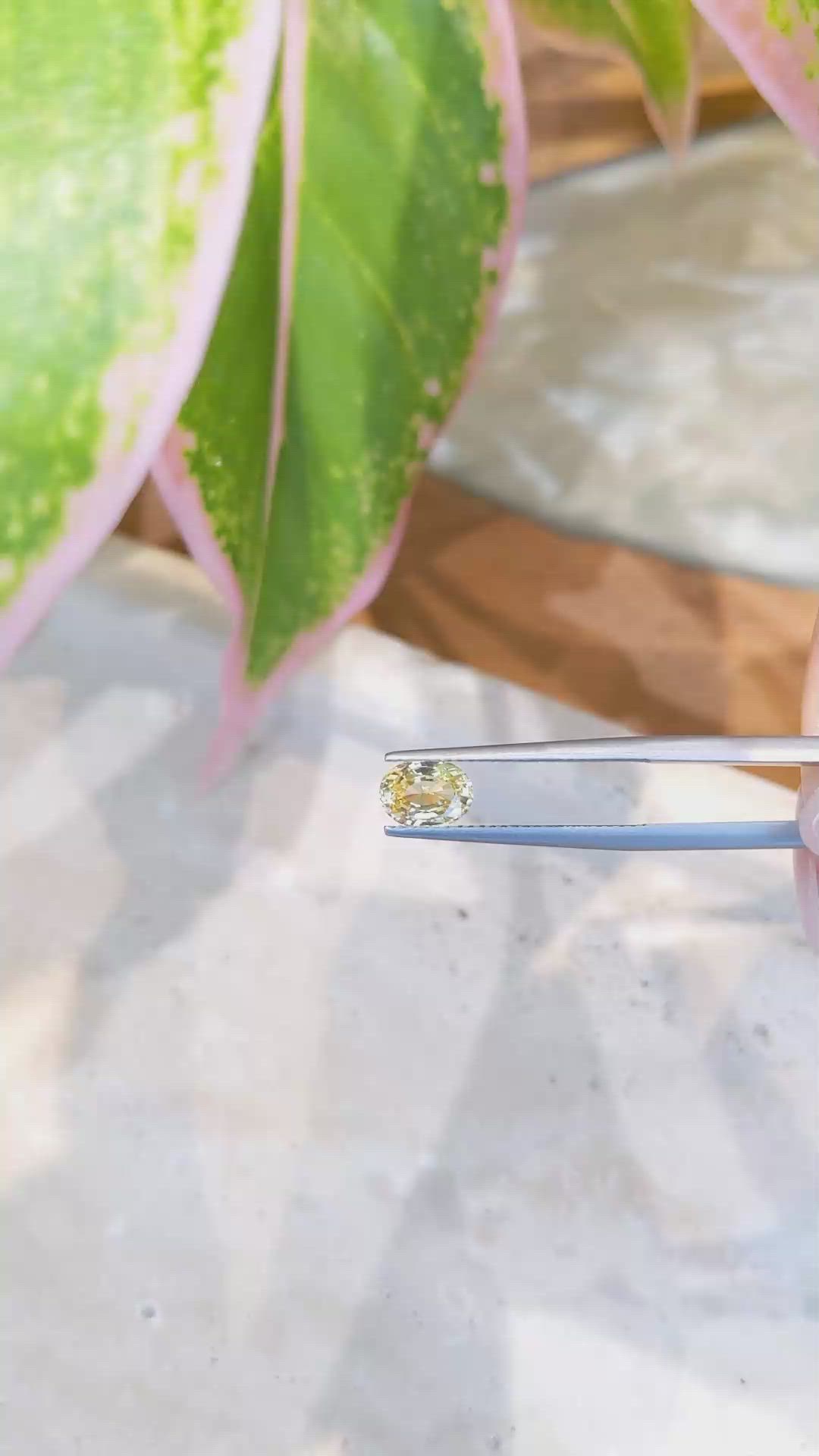 1.12 Ct. Yellow Sapphire from Ceylon (Sri Lanka) Size Video