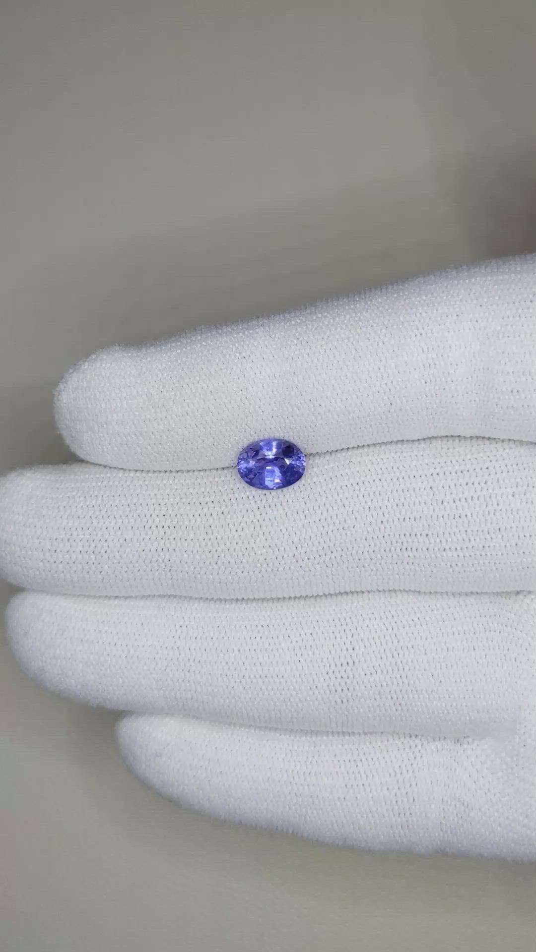 1.39 Ct. Sapphire from Ceylon (Sri Lanka) Size Video
