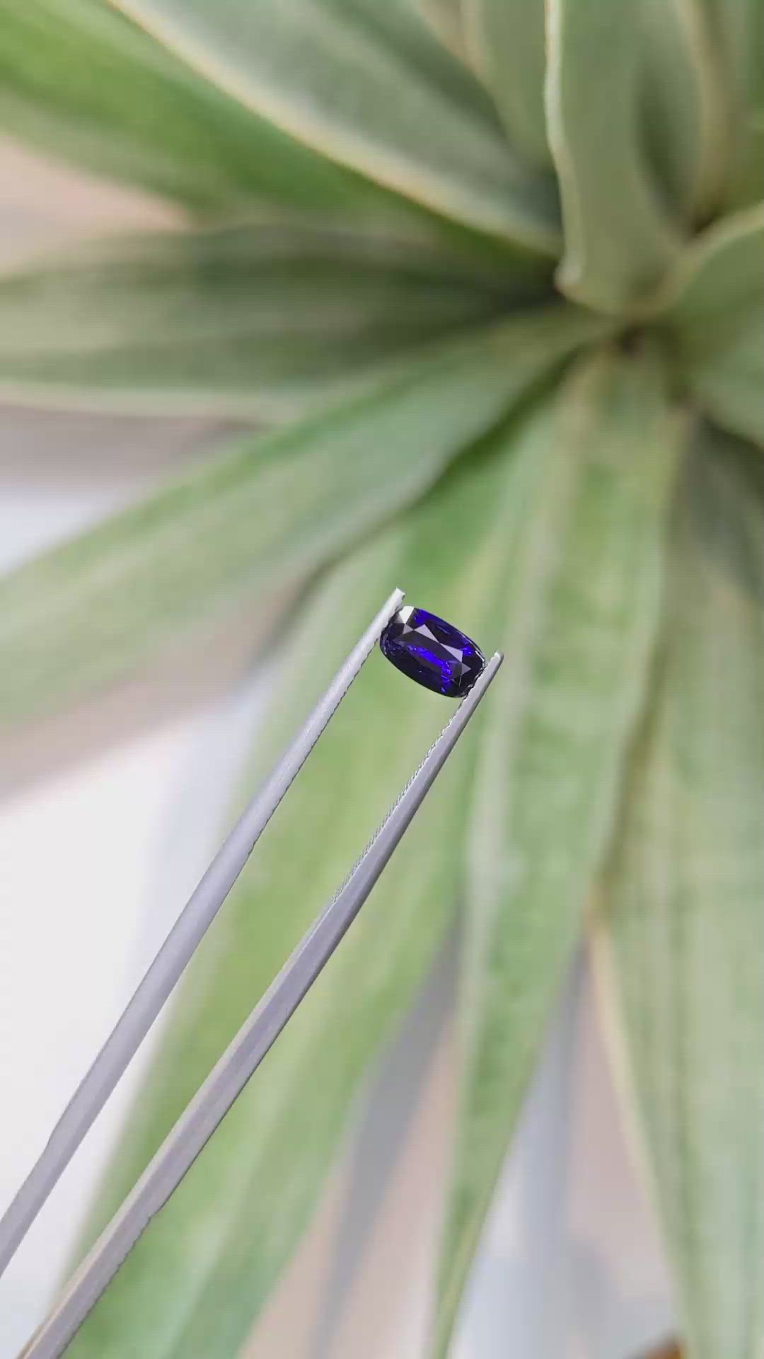 0.91 Ct. Blue Sapphire from Ceylon (Sri Lanka) Size Video
