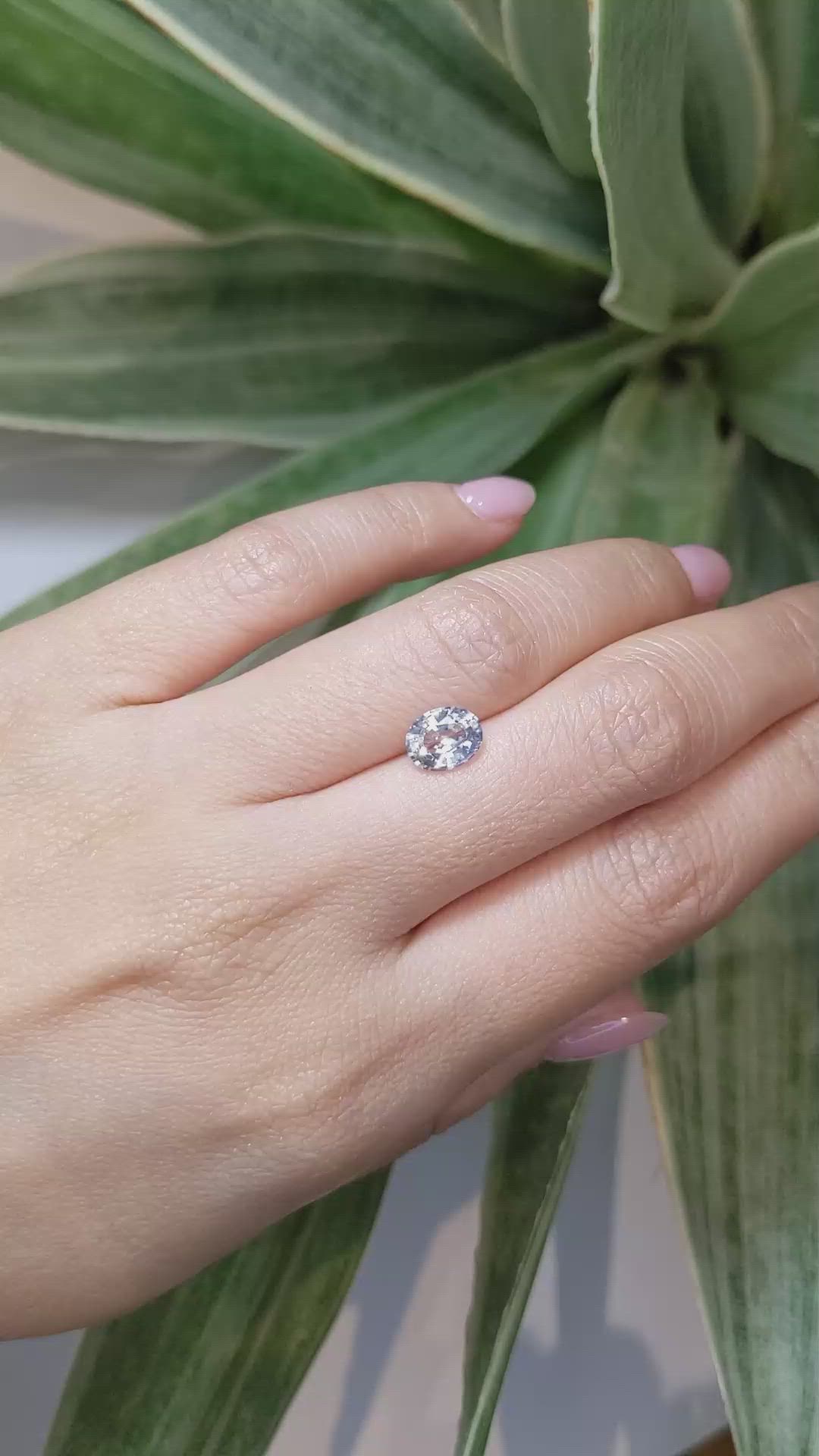 1.52 Ct. White Sapphire from Ceylon (Sri Lanka) Size Video