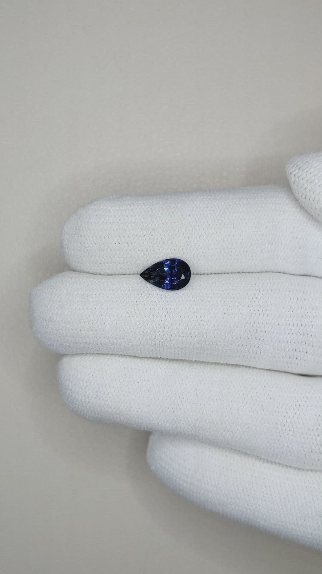 1.19 Ct. Blue Sapphire from Ceylon (Sri Lanka) Size Video