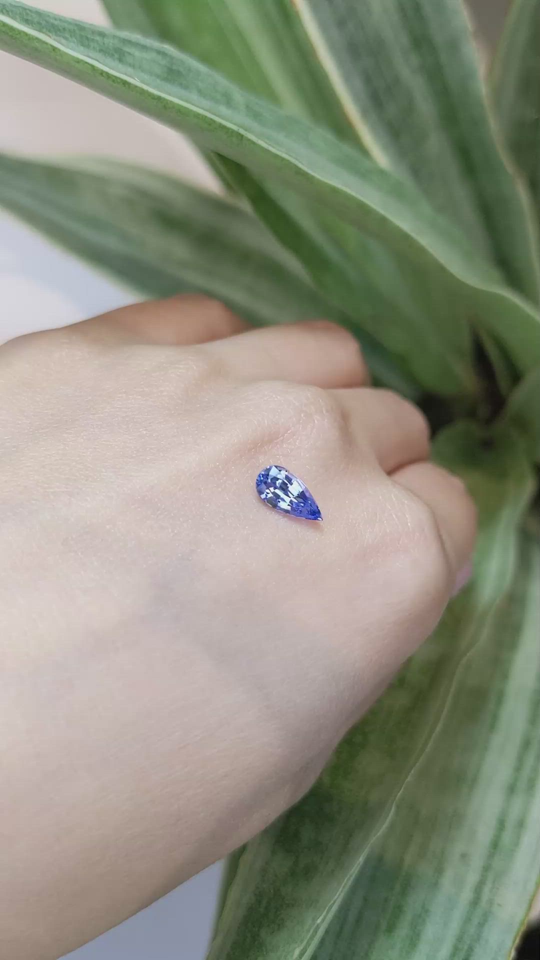 1.39 Ct. Blue Sapphire from Ceylon (Sri Lanka) Size Video