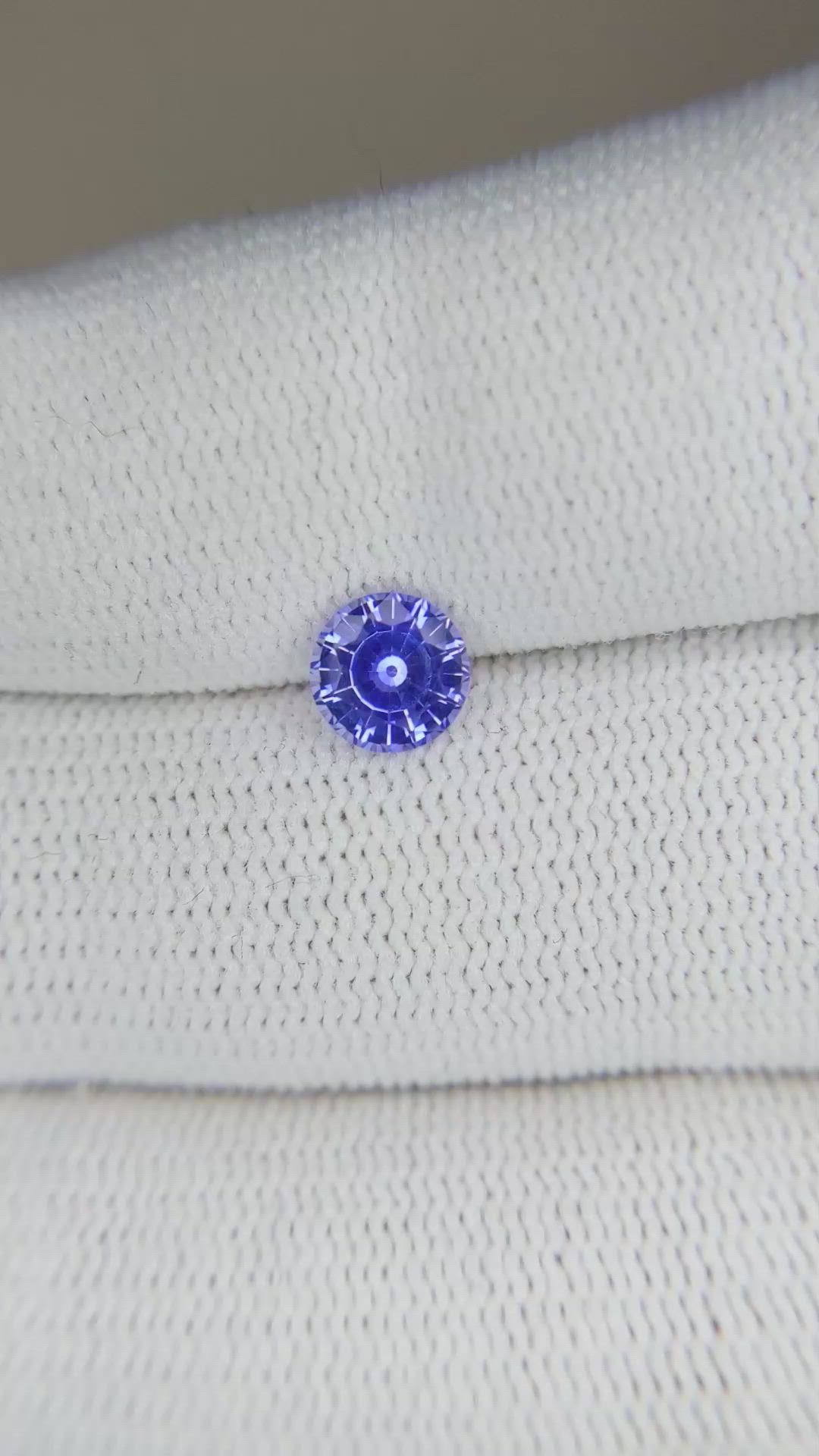 0.85 Ct. Blue Sapphire from Ceylon (Sri Lanka) Size Video