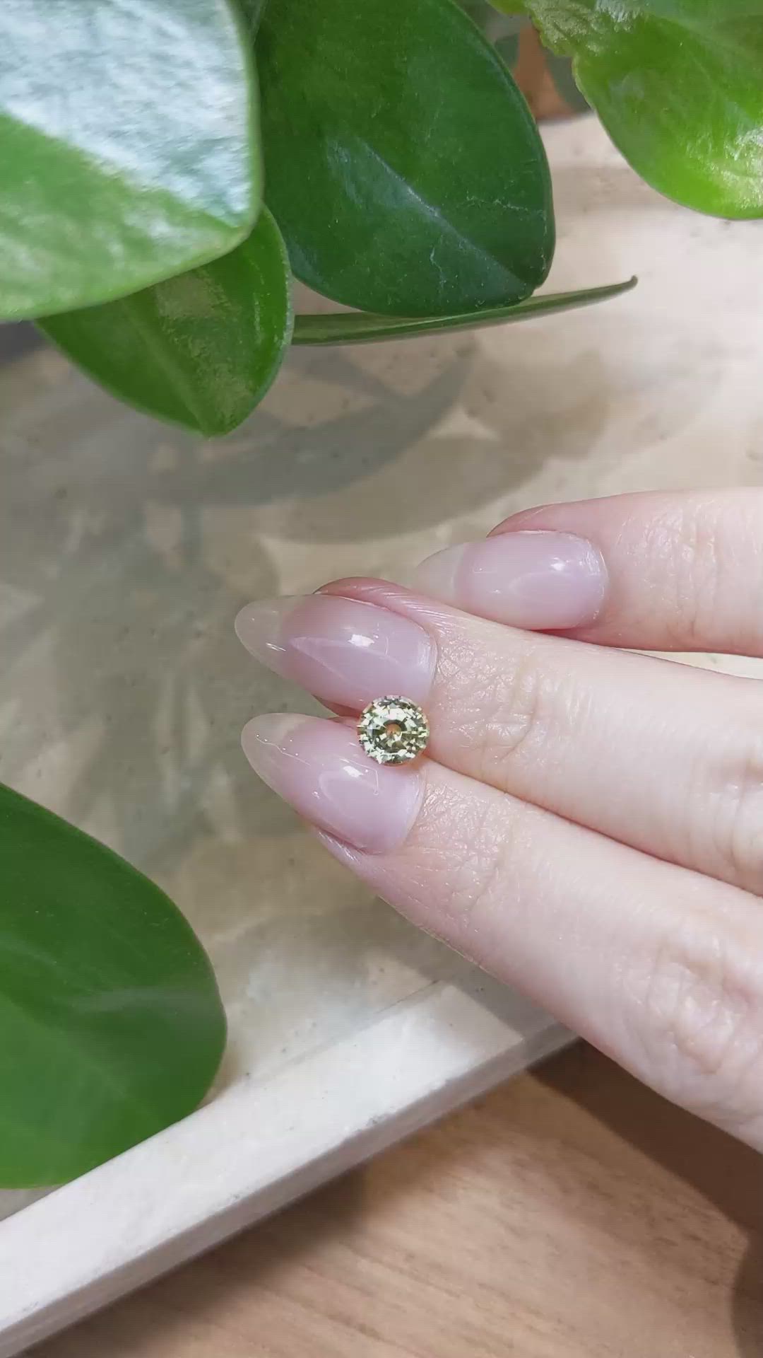 1.24 Ct. Yellow Sapphire from Ceylon (Sri Lanka) Size Video