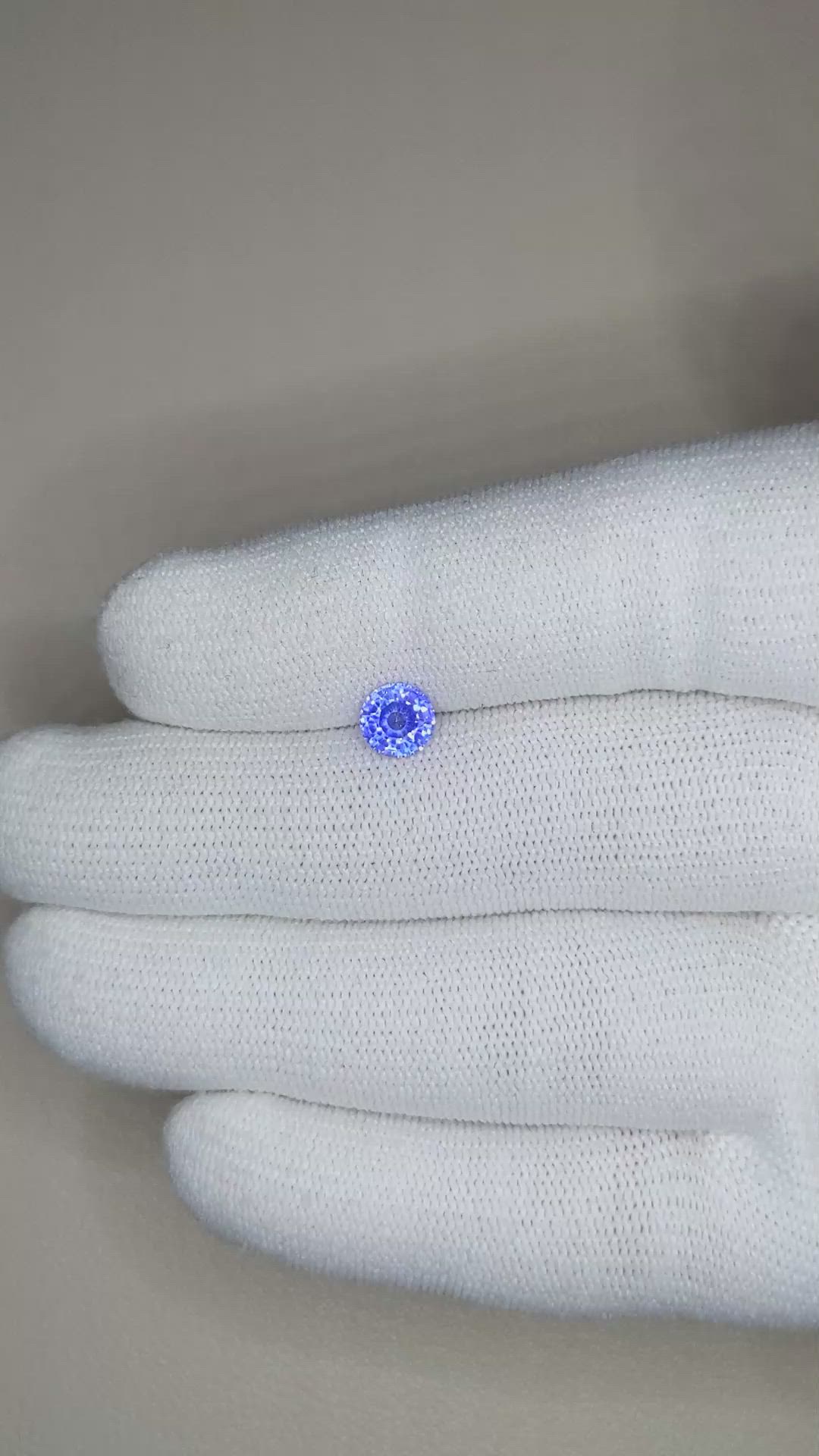 0.95 Ct. Blue Sapphire from Ceylon (Sri Lanka) Size Video