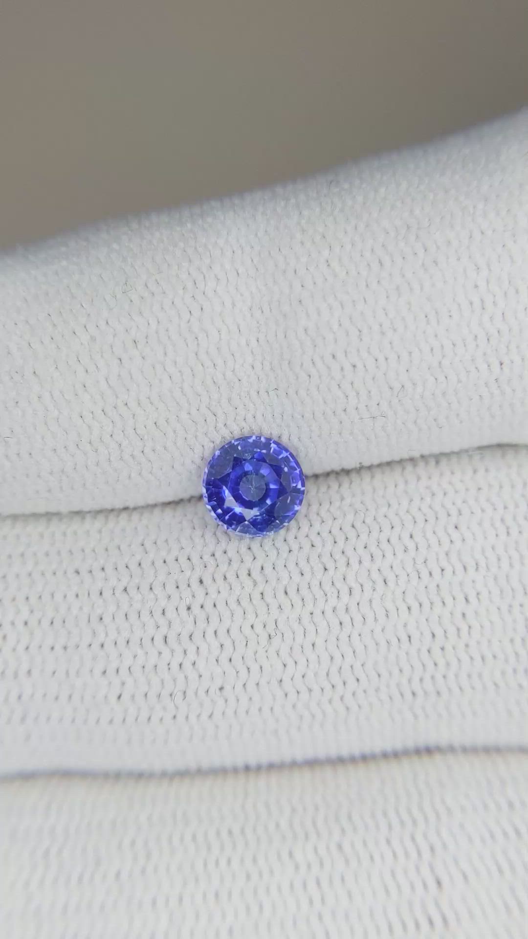 0.95 Ct. Blue Sapphire from Ceylon (Sri Lanka) Size Video