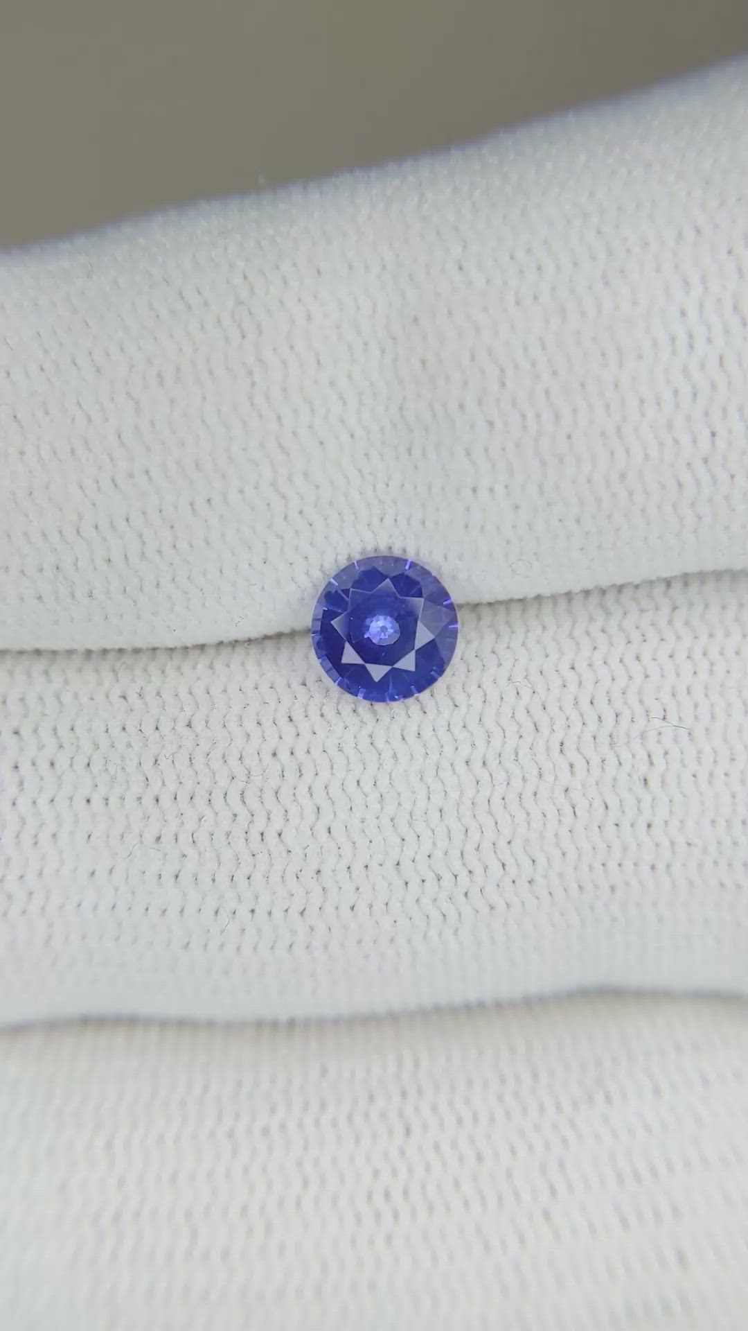 0.86 Ct. Blue Sapphire from Ceylon (Sri Lanka) Size Video