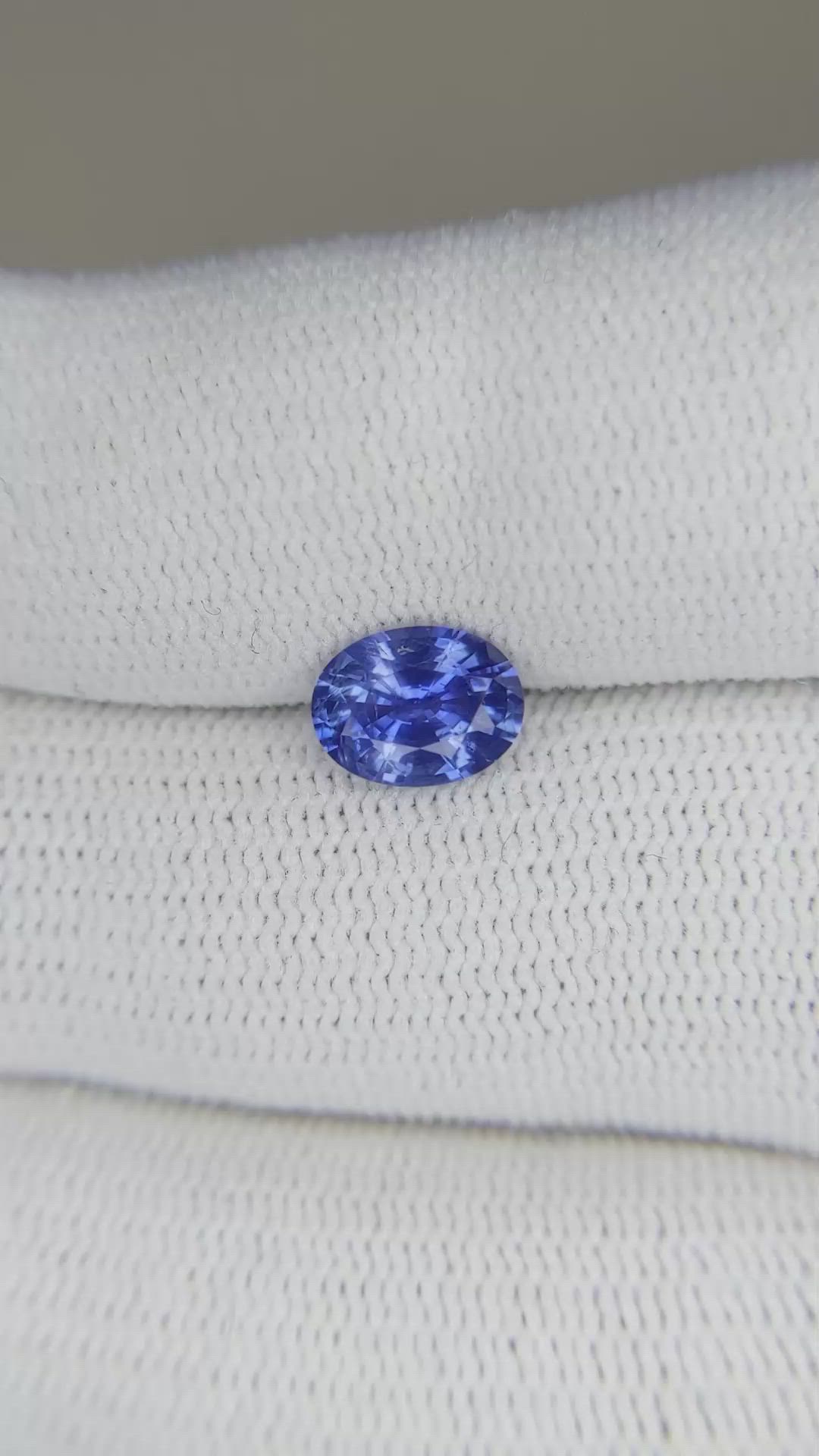 1.19 Ct. Blue Sapphire from Ceylon (Sri Lanka) Size Video