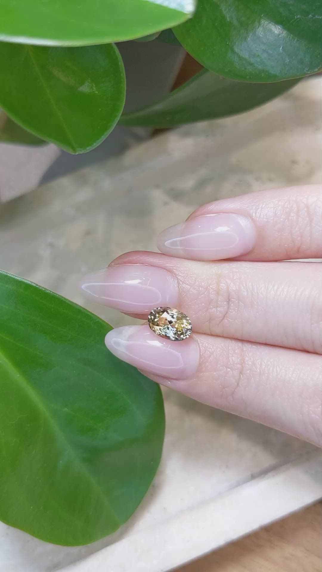 2.08 Ct. Bi Color Sapphire from Ceylon (Sri Lanka) Size Video