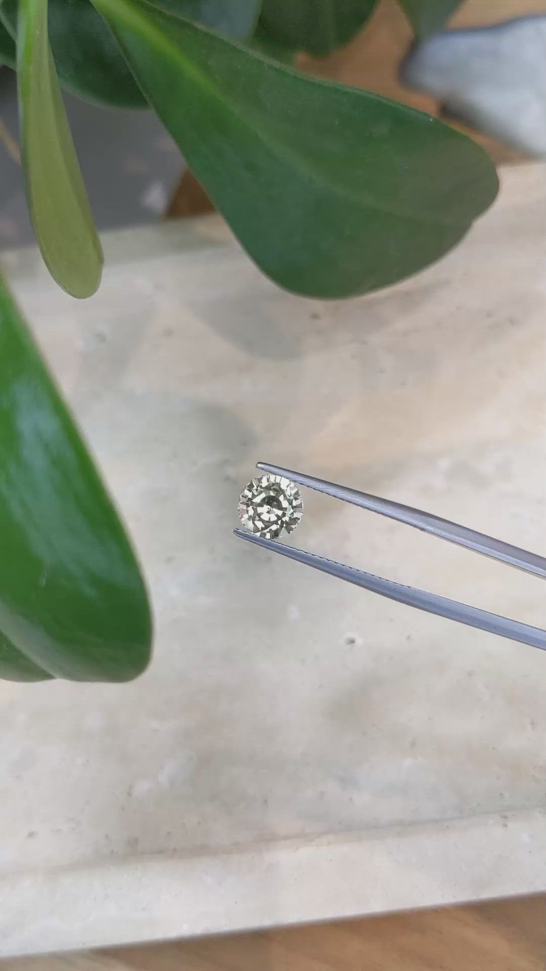2.27 Ct. Yellow Sapphire from Ceylon (Sri Lanka) Size Video
