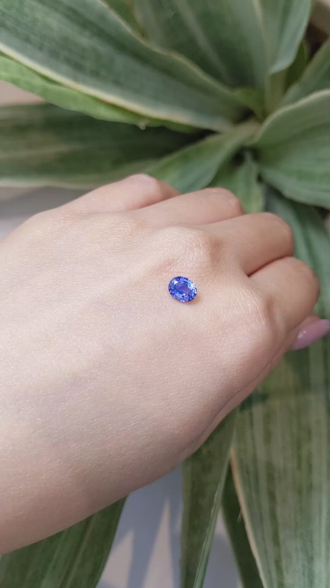 1.00 Ct. Blue Sapphire from Ceylon (Sri Lanka) Size Video