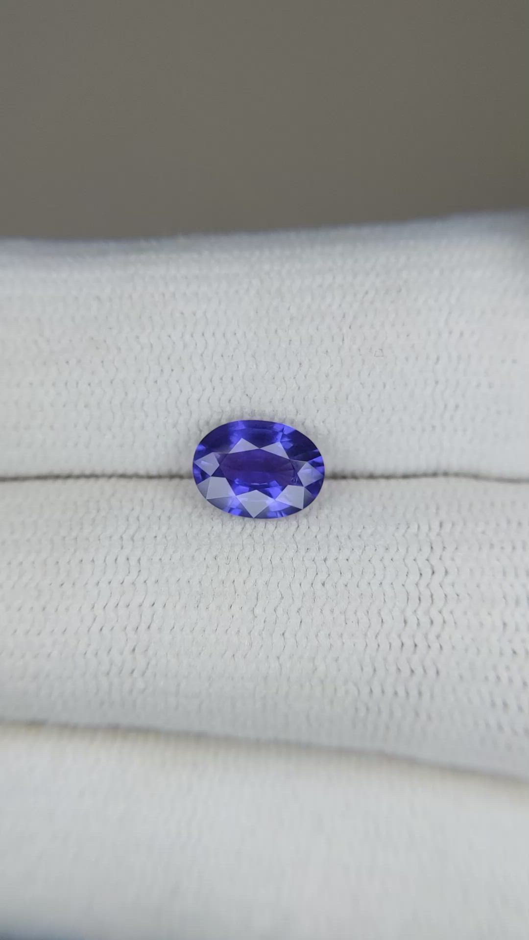 1.09 Ct. Color Change Sapphire from Ceylon (Sri Lanka) Size Video