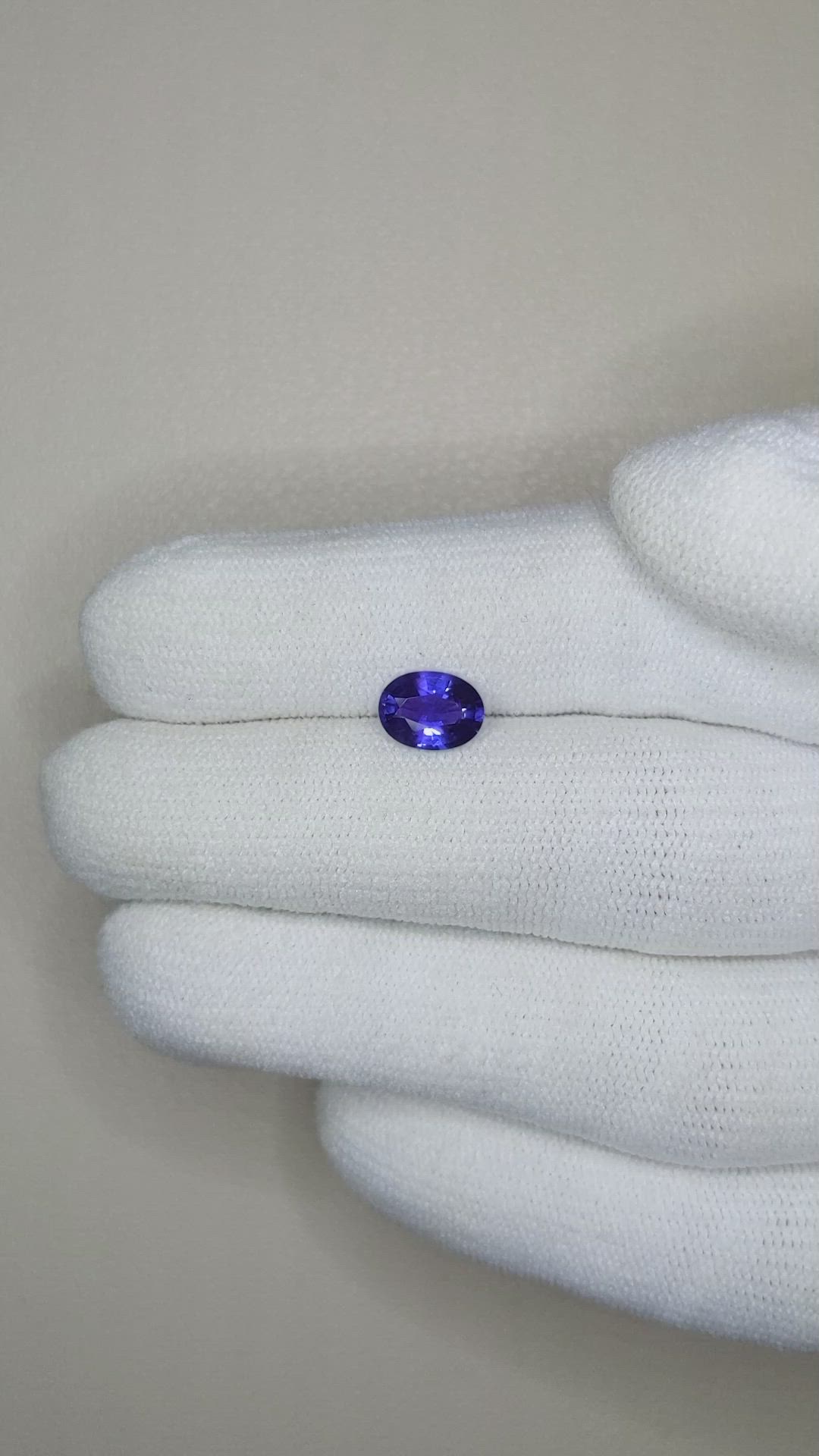 1.09 Ct. Color Change Sapphire from Ceylon (Sri Lanka) Size Video