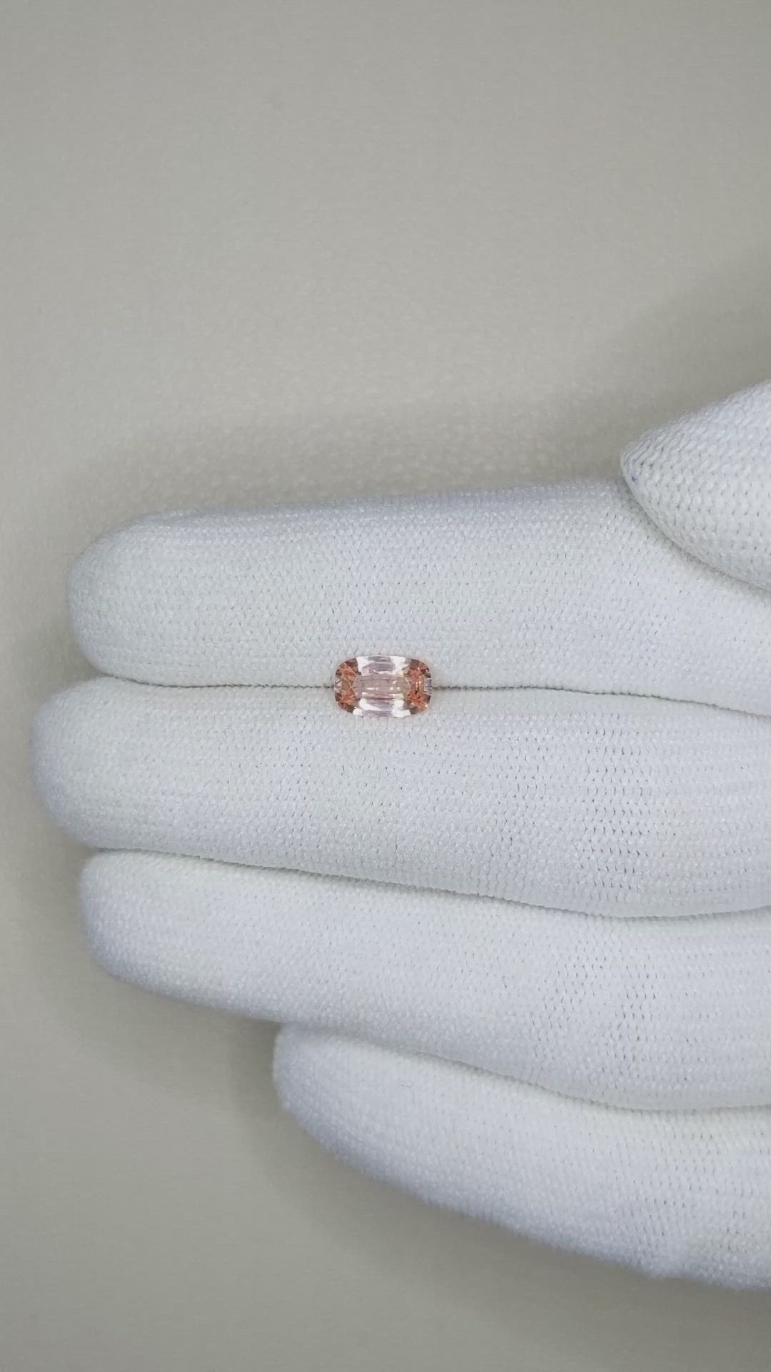 0.87 Ct. Padparadscha Sapphire from Ceylon (Sri Lanka) Size Video