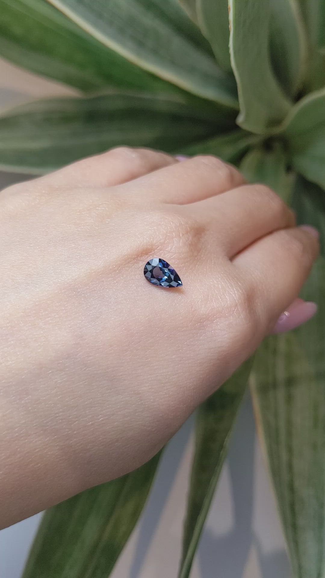 1.40 Ct. Blue Sapphire from Ceylon (Sri Lanka) Size Video