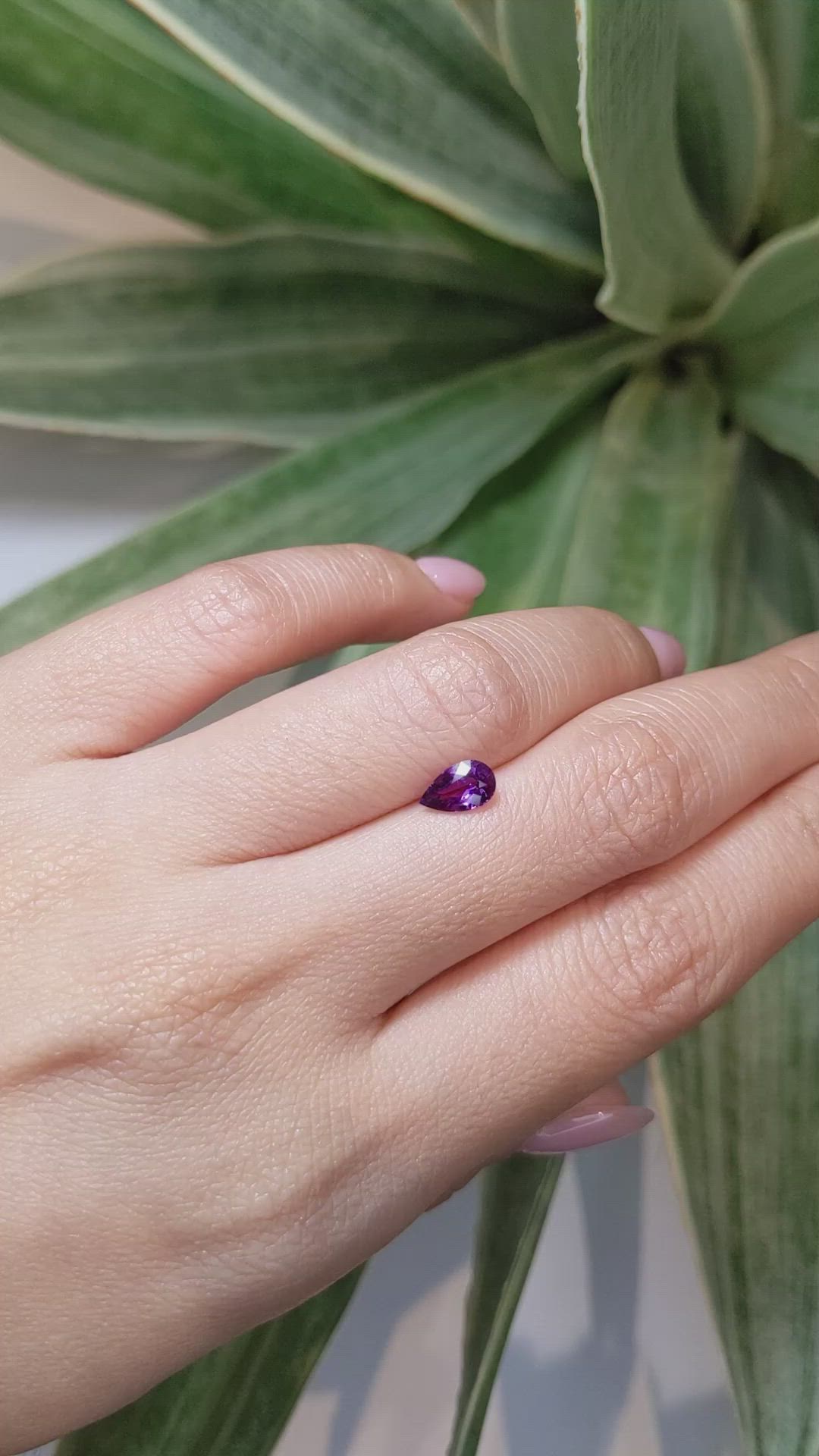 0.86 Ct. Purple Sapphire from Ceylon (Sri Lanka) Size Video