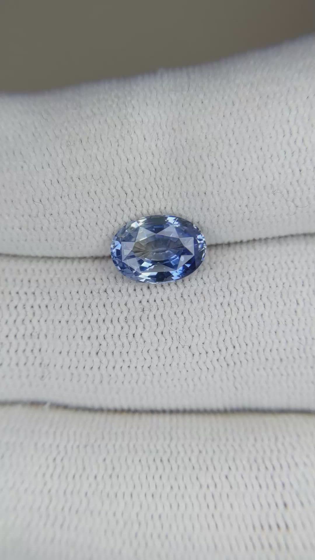 1.97 Ct. Bi Color Sapphire from Ceylon (Sri Lanka) Size Video