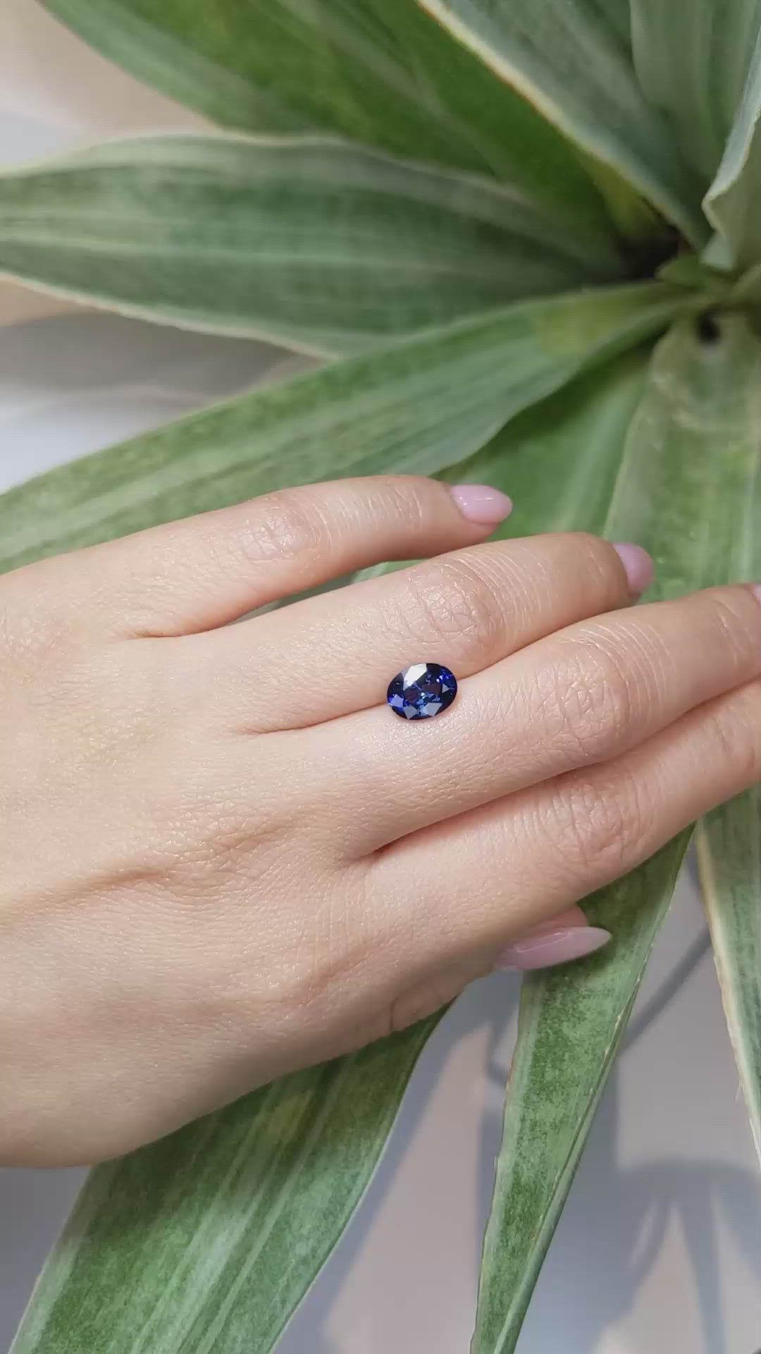 1.86 Ct. Blue Sapphire from Ceylon (Sri Lanka) Size Video