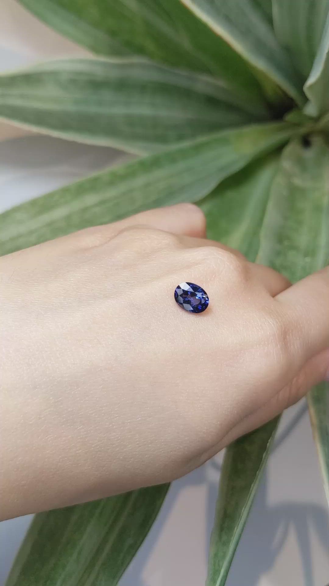 1.86 Ct. Blue Sapphire from Ceylon (Sri Lanka) Size Video