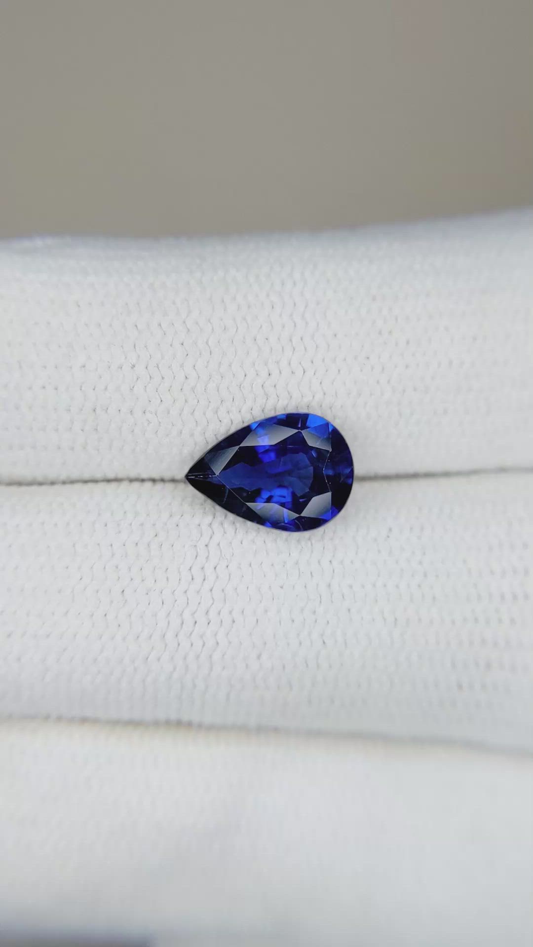 1.68 Ct. Blue Sapphire from Ceylon (Sri Lanka) Size Video