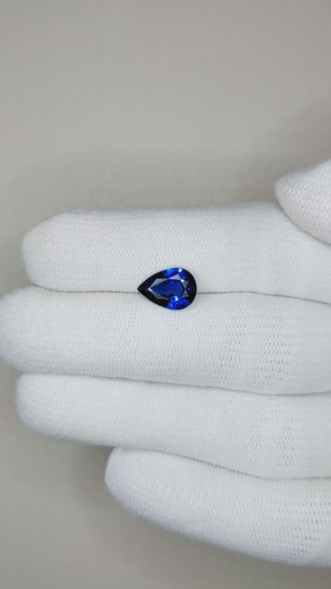 1.68 Ct. Blue Sapphire from Ceylon (Sri Lanka) Size Video