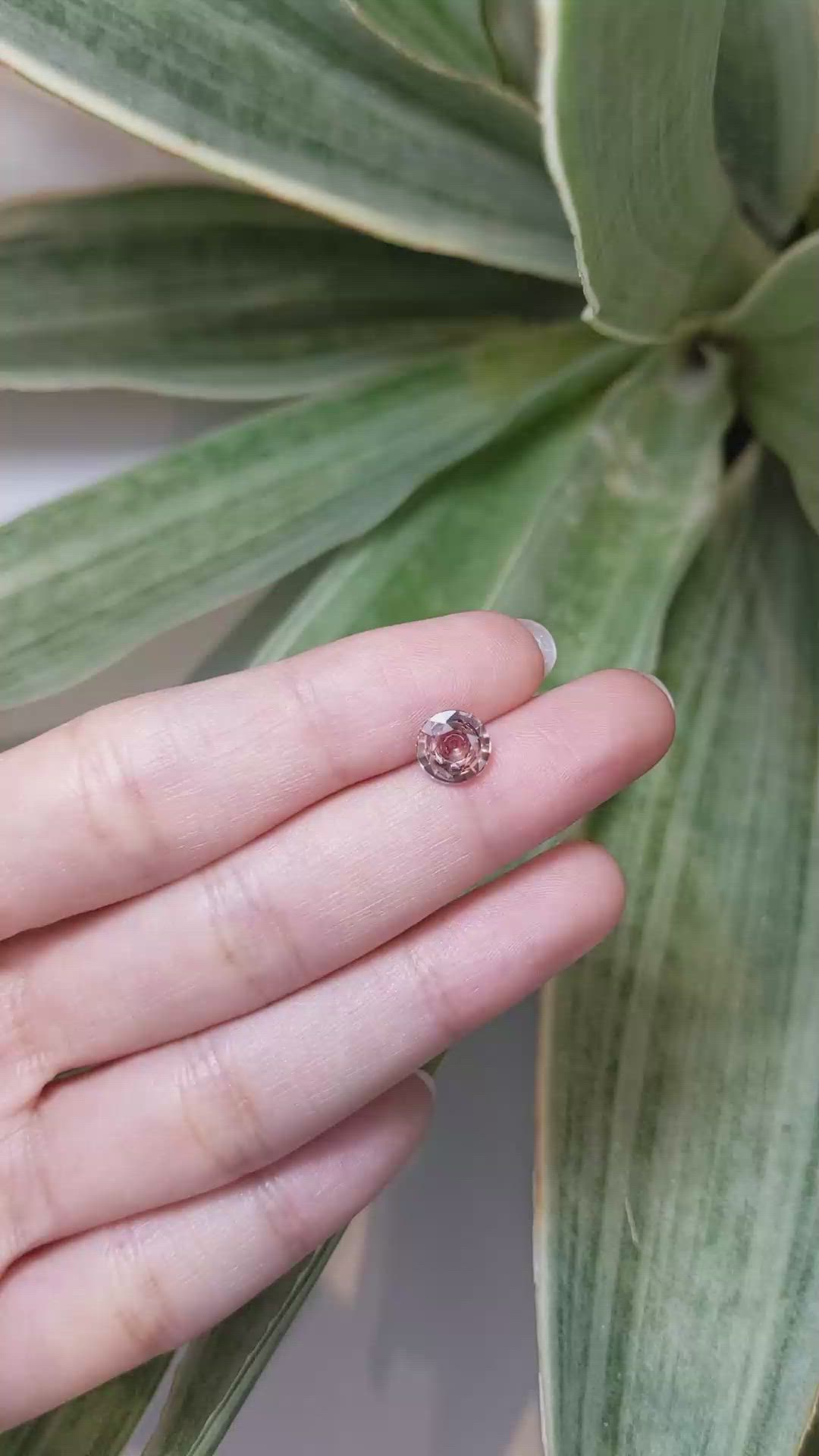 1.57 Ct. Padparadscha Sapphire from Ceylon (Sri Lanka) Size Video