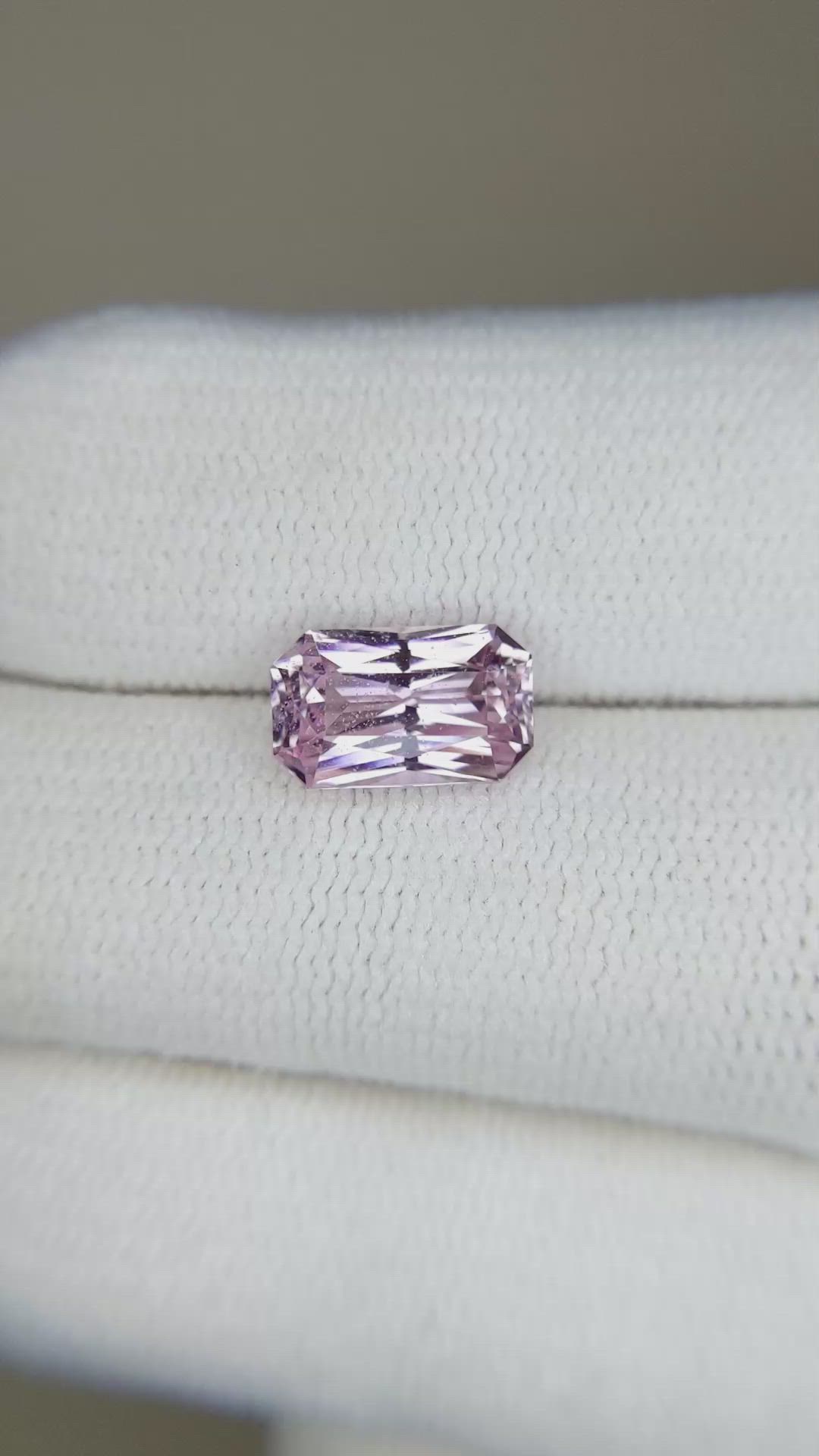 2.50 Ct. Pink Sapphire from Ceylon (Sri Lanka) Size Video