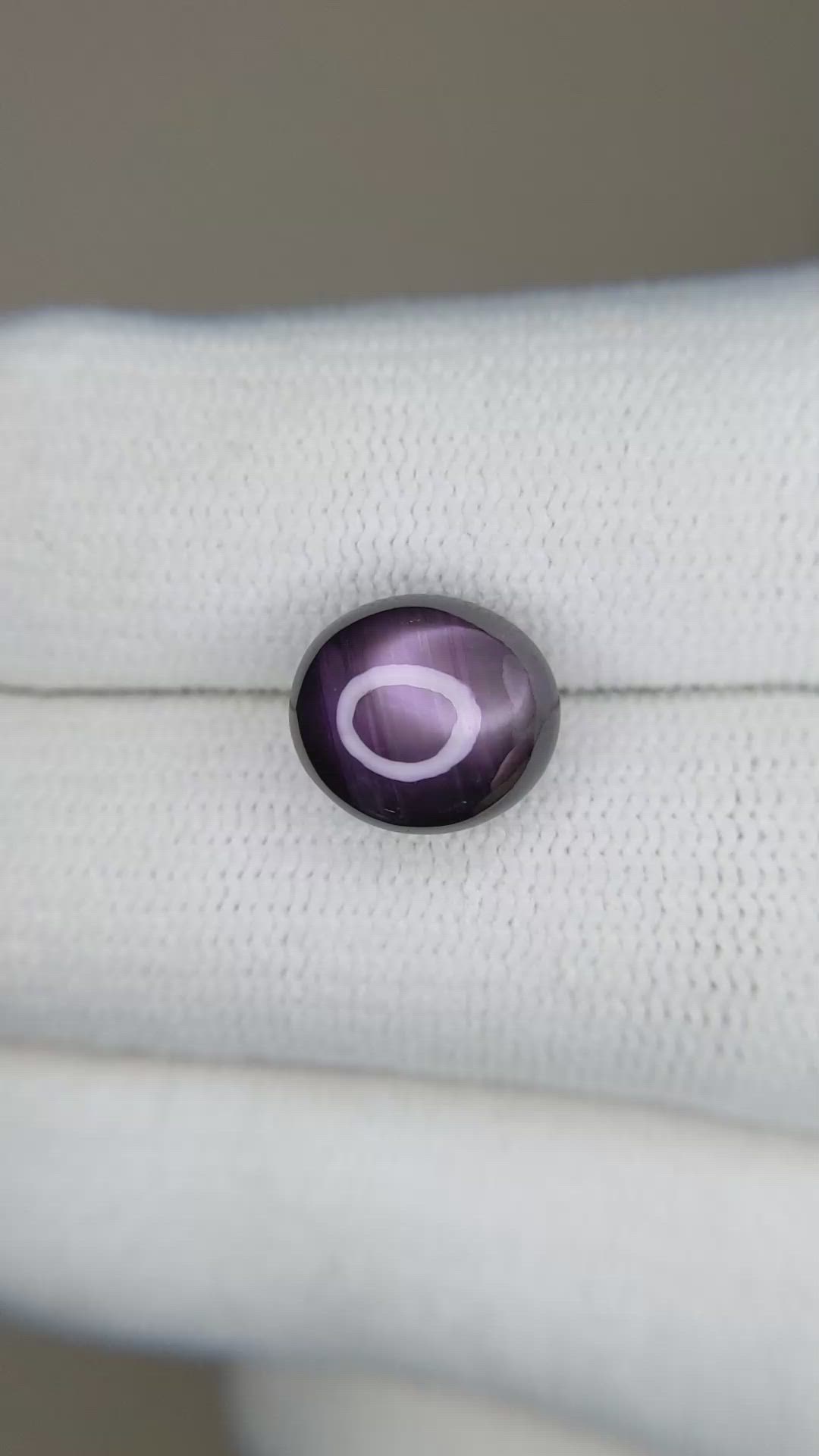 5.78 Ct. Purple Star Sapphire from Ceylon (Sri Lanka) Size Video
