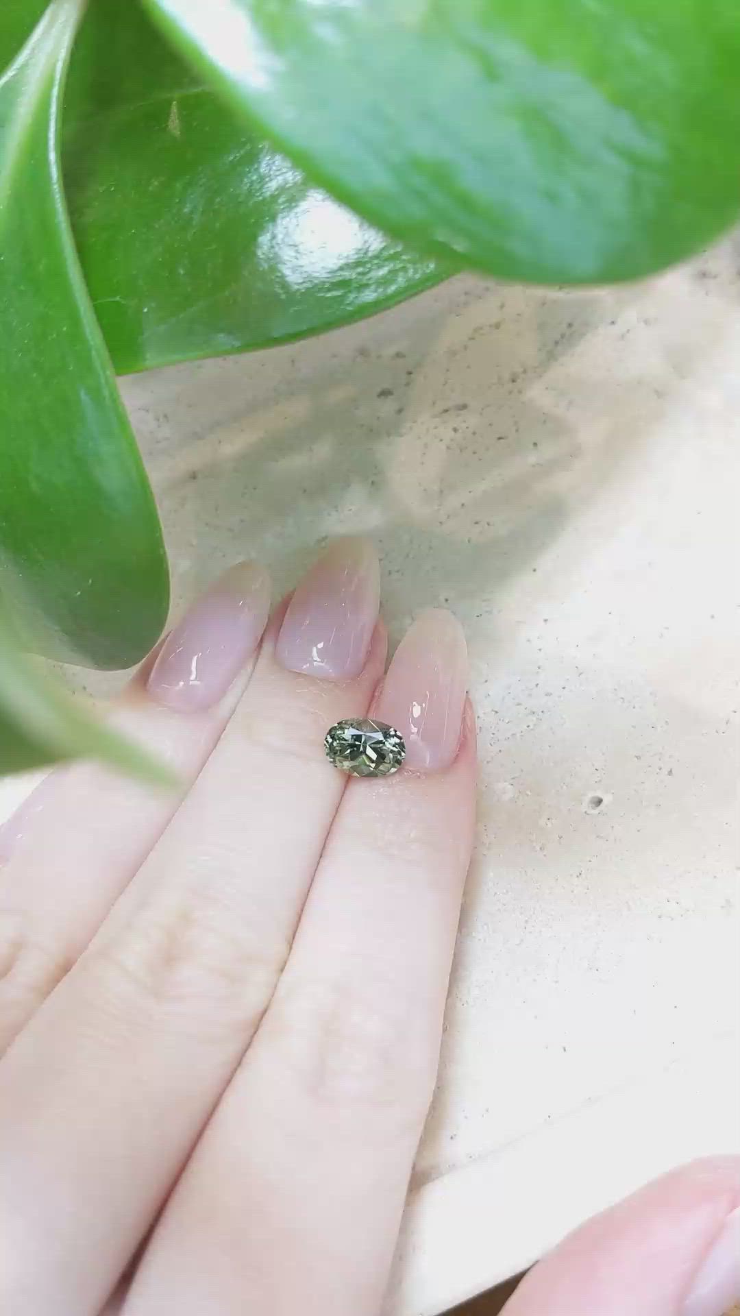1.72 Ct. Green Sapphire from Ceylon (Sri Lanka) Size Video