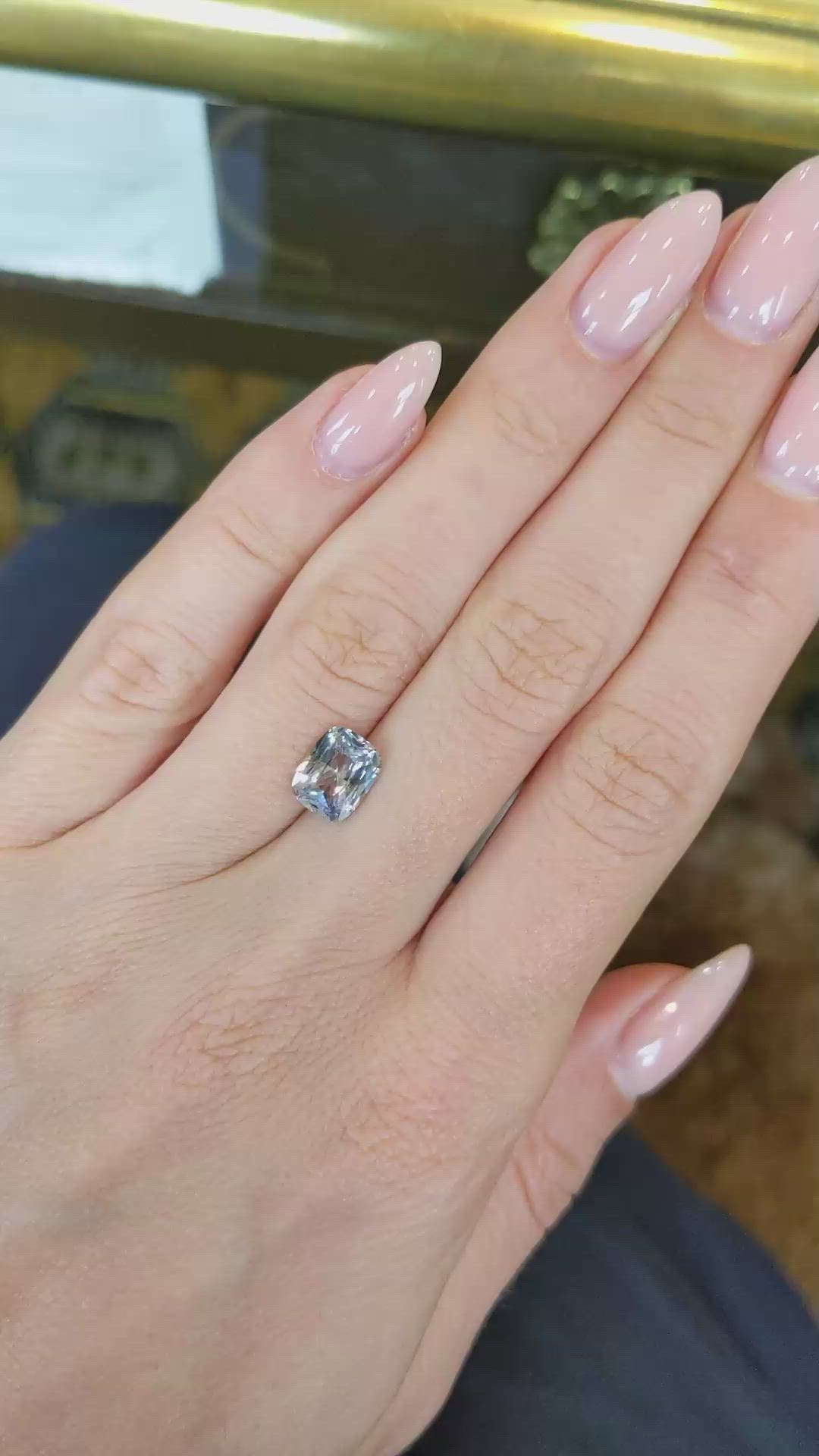 2.20 Ct. Bi Color Sapphire from Ceylon (Sri Lanka) Size Video