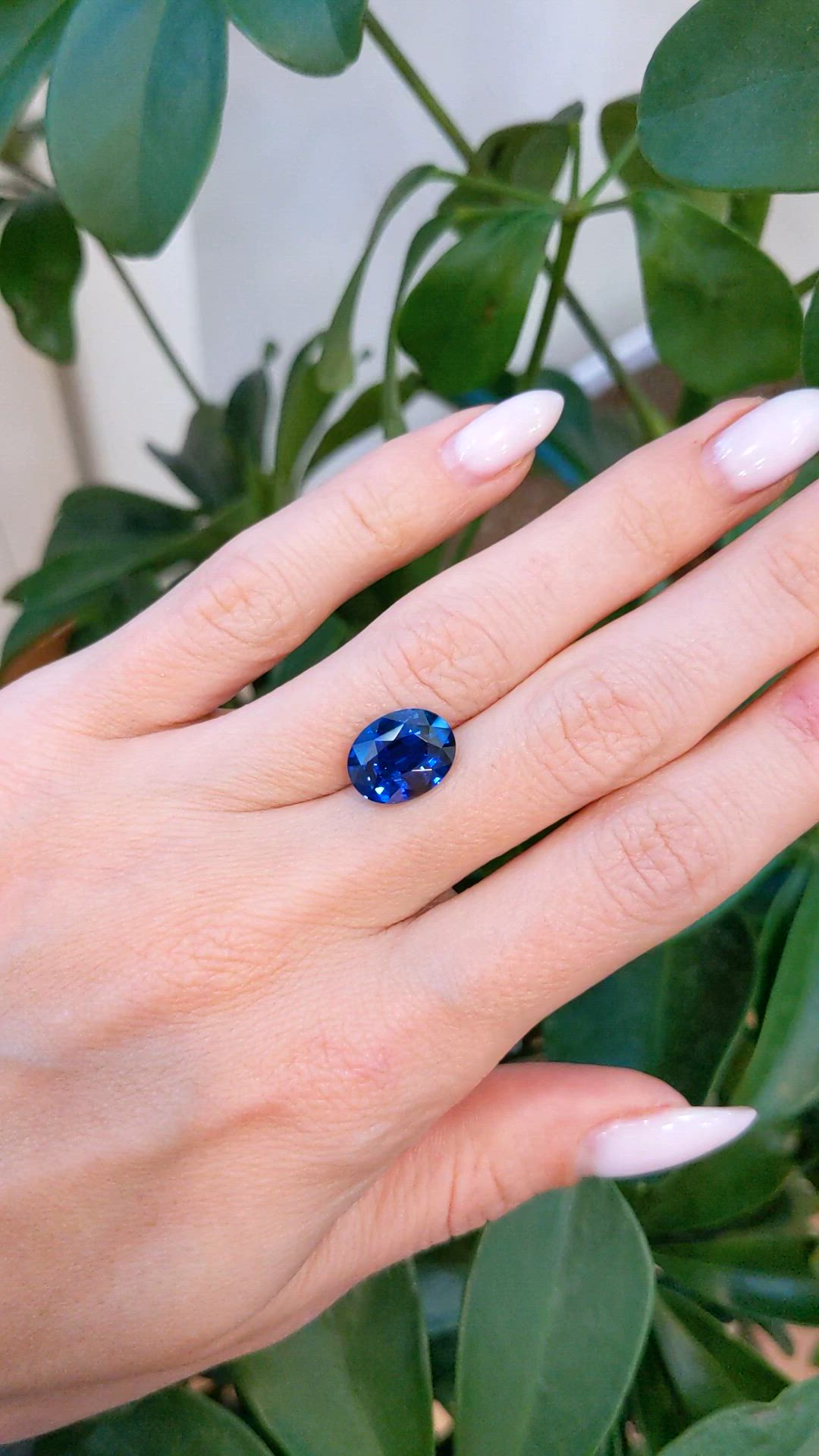 6.02 Ct. Blue Sapphire from Ceylon (Sri Lanka) Size Video