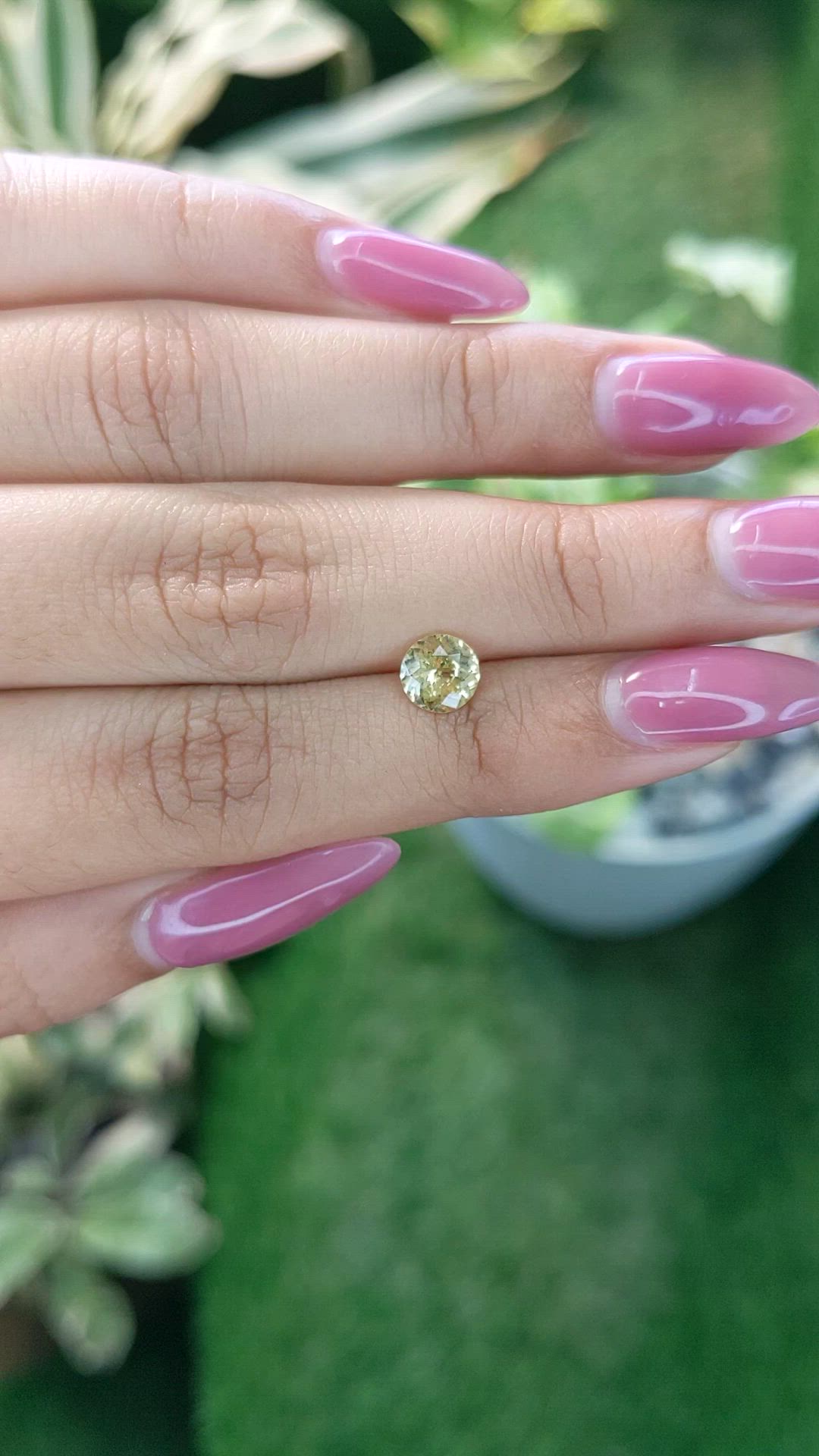 1.06 Ct. Yellow Sapphire from Ceylon (Sri Lanka) Size Video