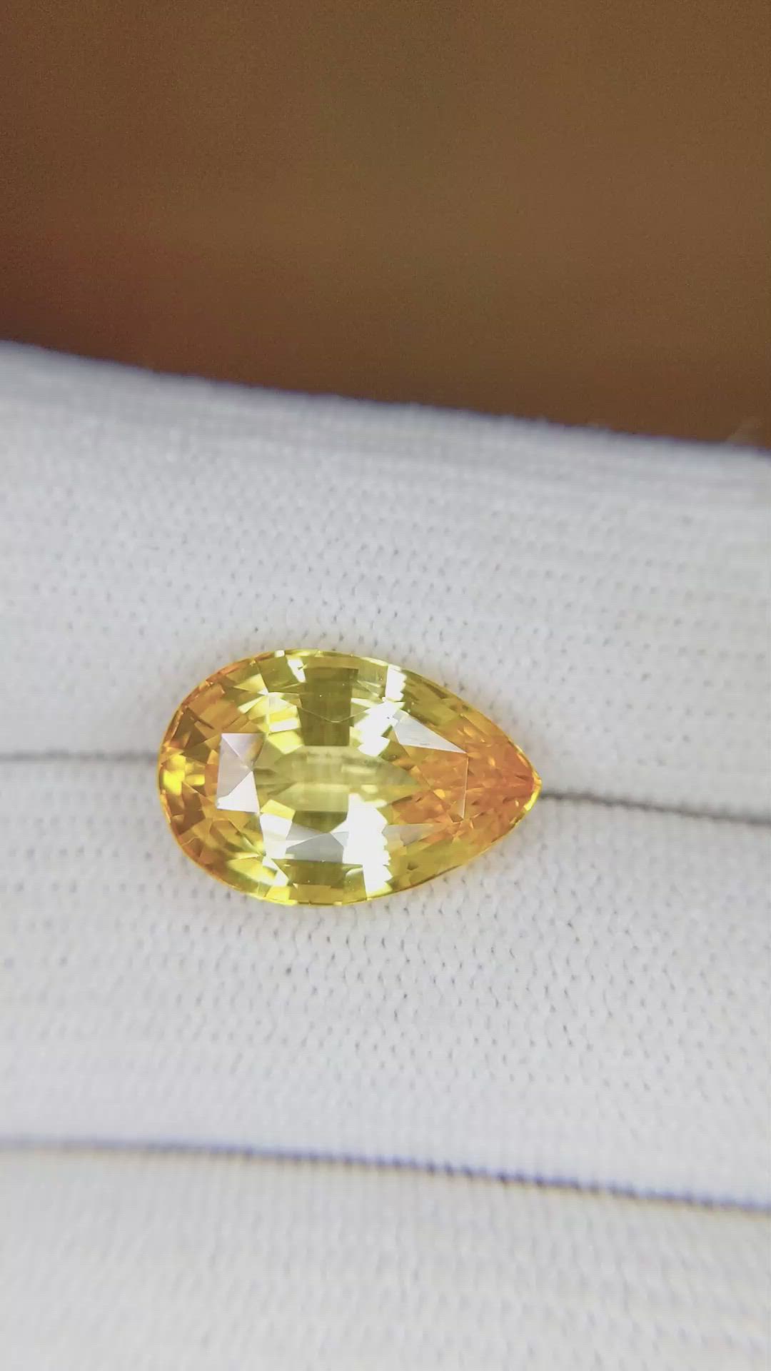 7.98 Ct. Yellow Sapphire from Ceylon (Sri Lanka) Size Video
